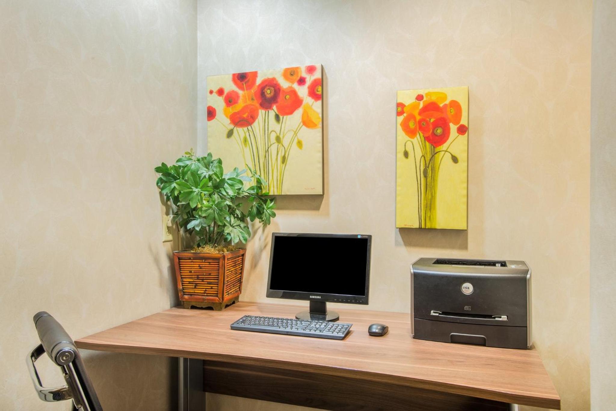 Brattleboro Vacations - Holiday Inn Express Hotel  Suites Brattleboro, an IHG Hotel - Property Image 24