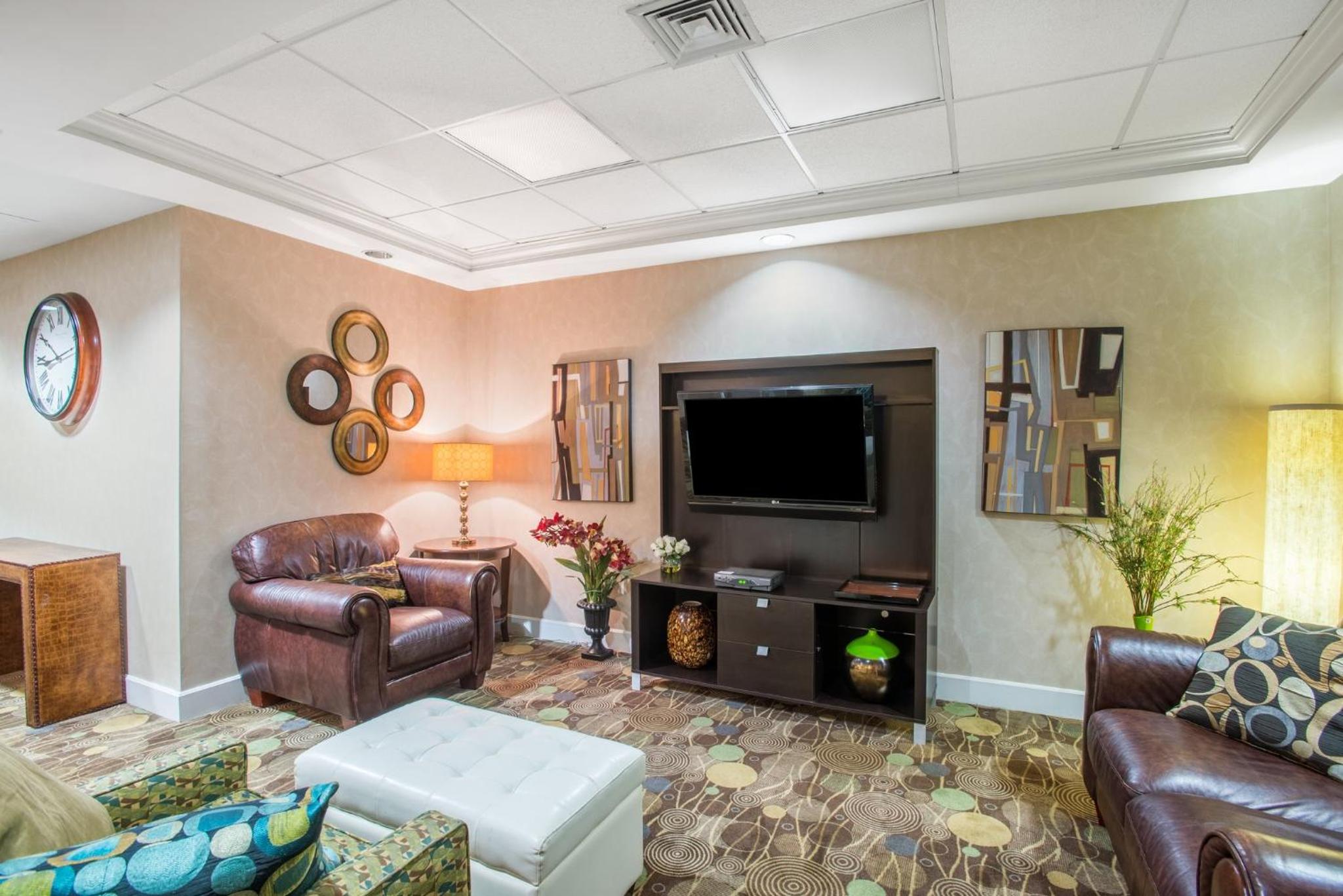 Brattleboro Vacations - Holiday Inn Express Hotel  Suites Brattleboro, an IHG Hotel - Property Image 27