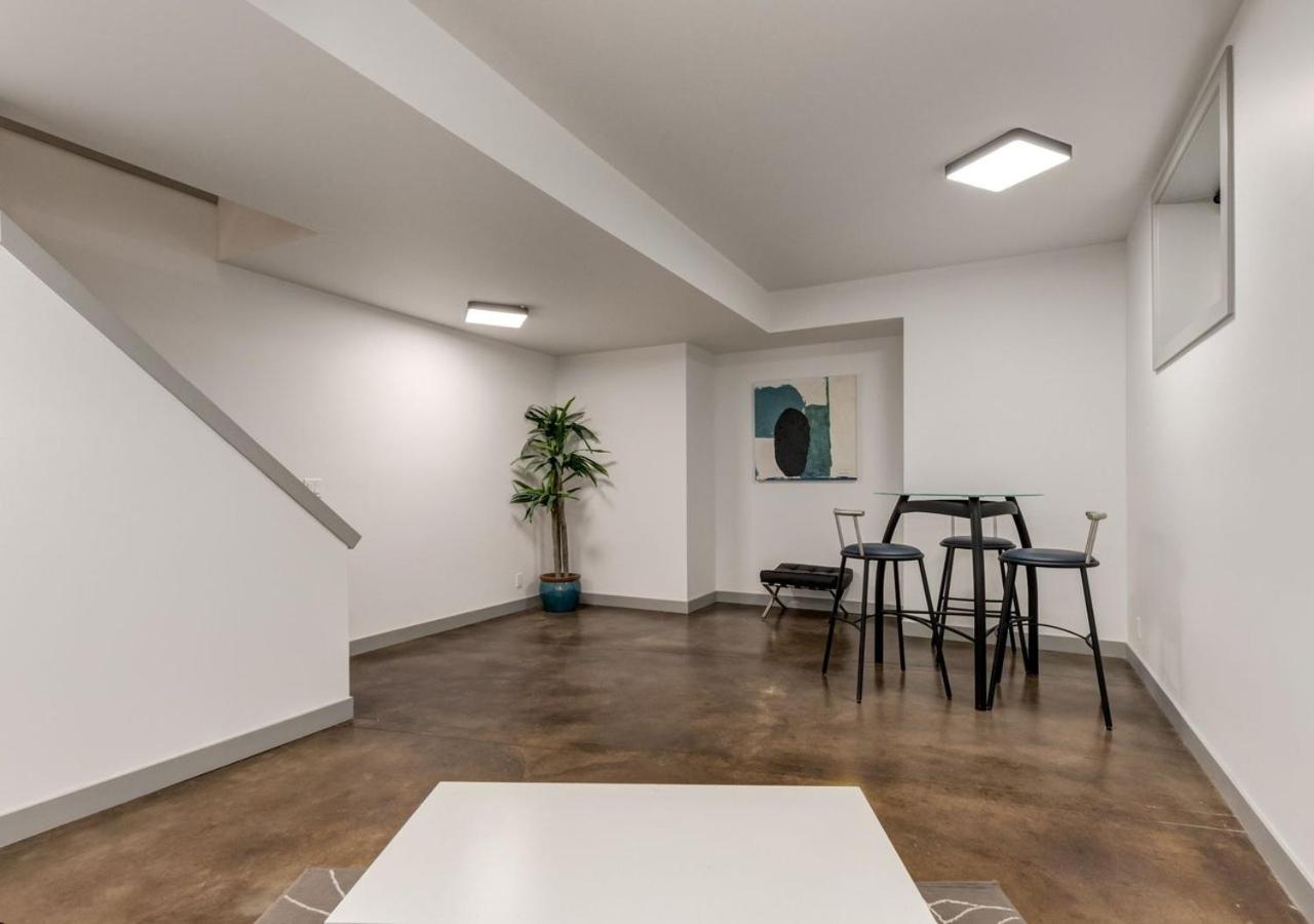 Newly Renovated Vacation Home w/ Hot Tub & Garage
