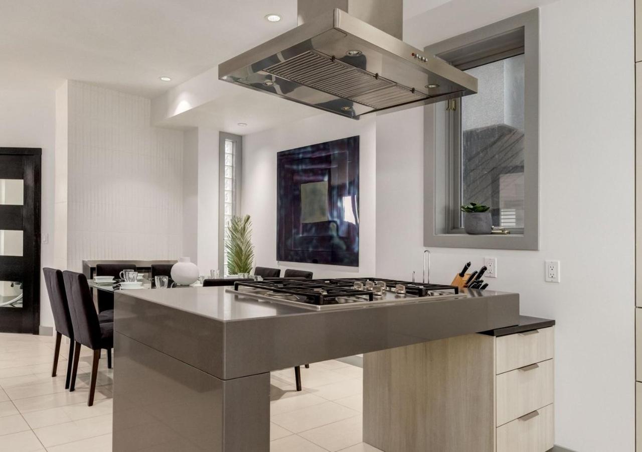 Newly Renovated Vacation Home w/ Hot Tub & Garage