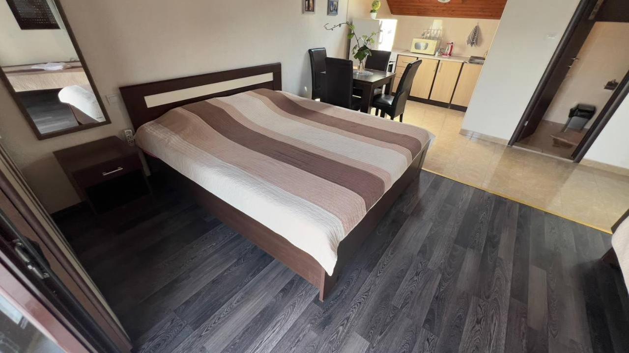 Apartments Arina
