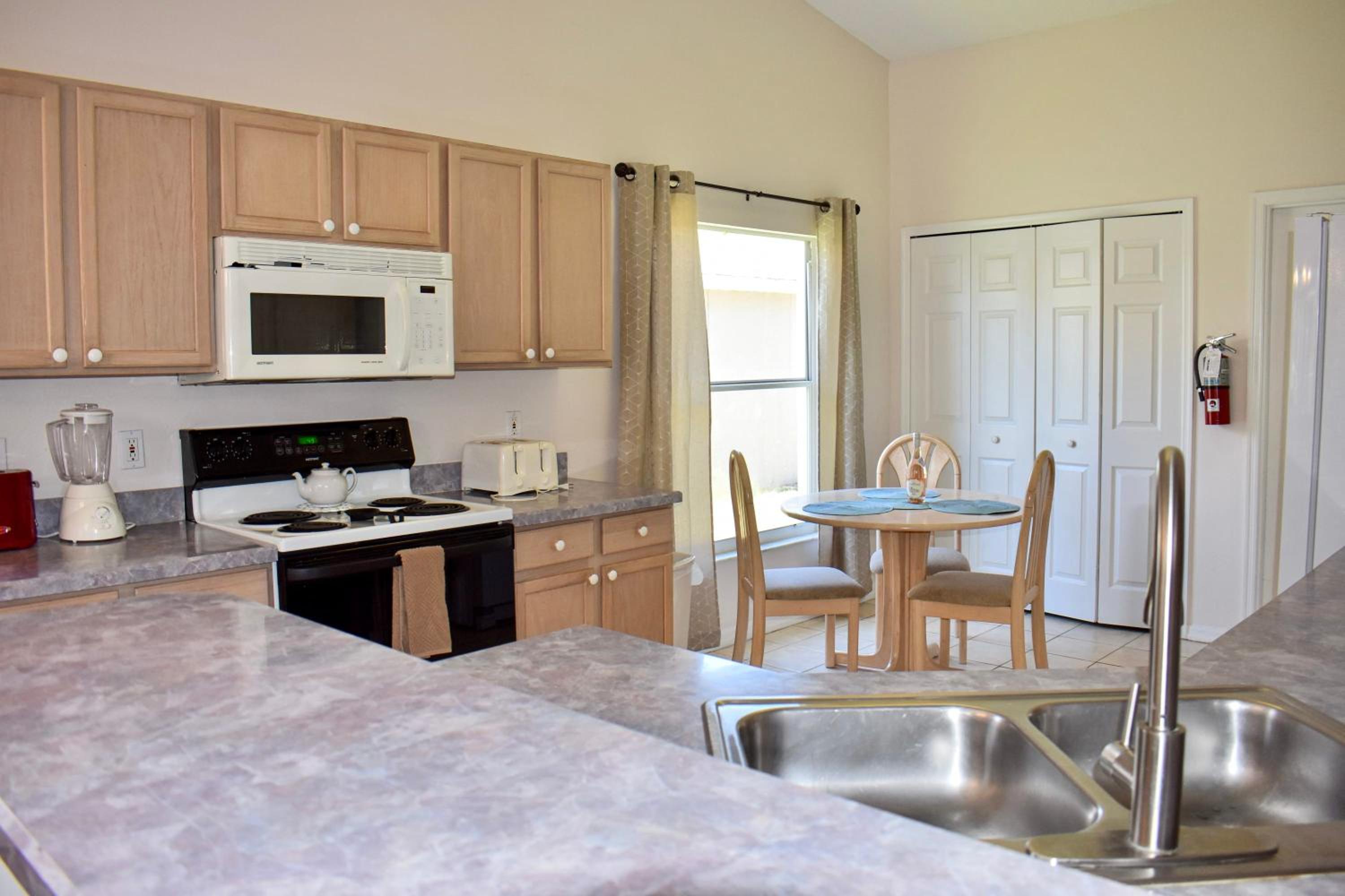 Perfect Villa Based 5 Miles from Disney