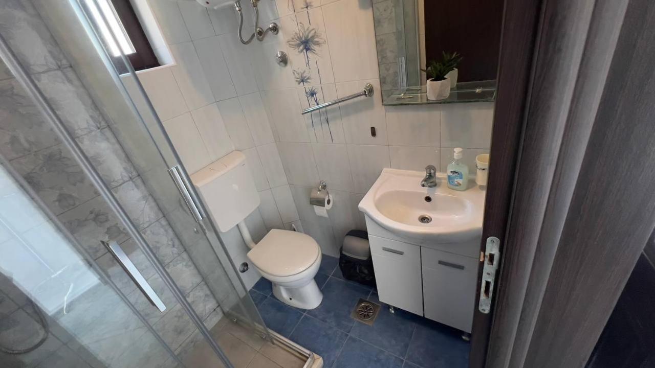 Apartments Arina