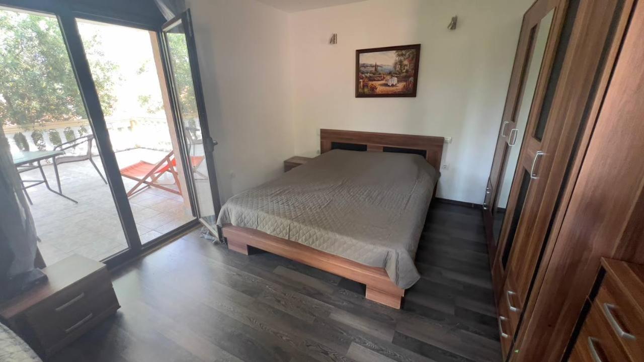 Apartments Arina