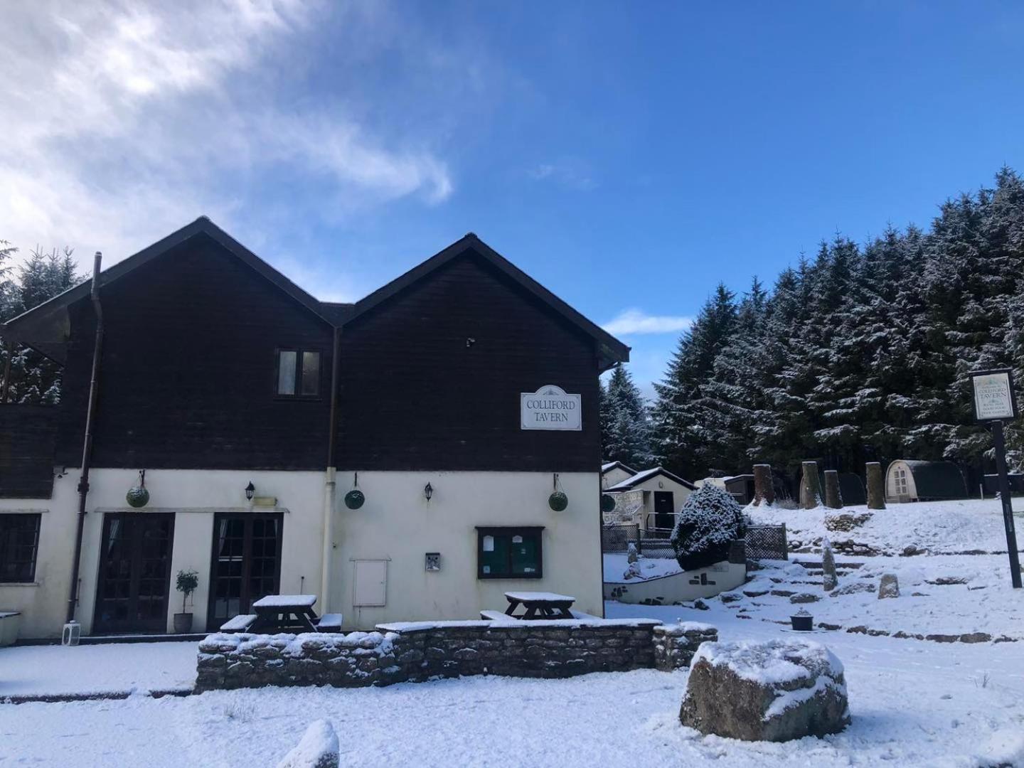 Rooms & Camping Pods at Colliford Tavern