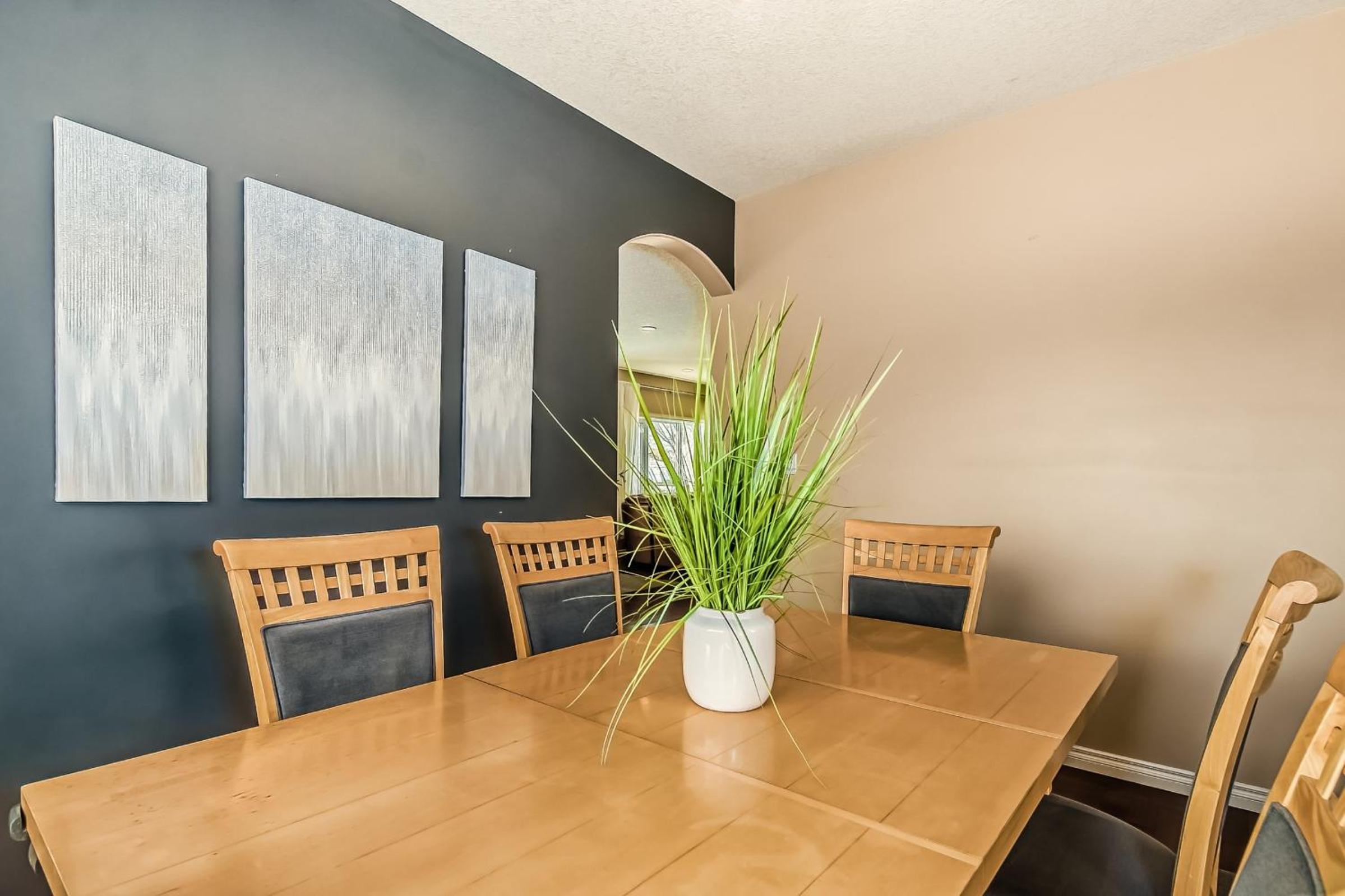 Lewis Estates Golf Course Executive Home By Henday, Whitemud, Step To Shops!