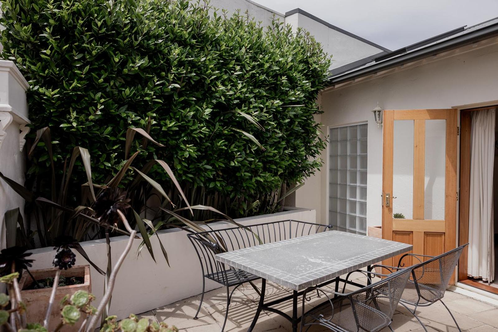Superb 2 bedroom home only steps from Salamanca