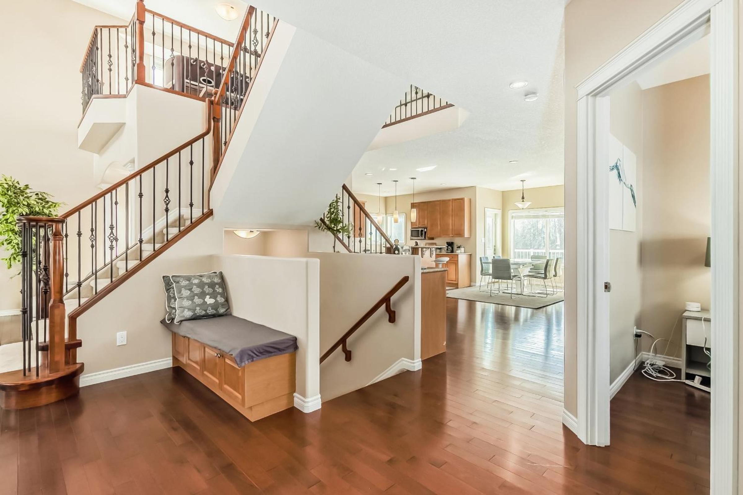 Lewis Estates Golf Course Executive Home By Henday, Whitemud, Step To Shops!