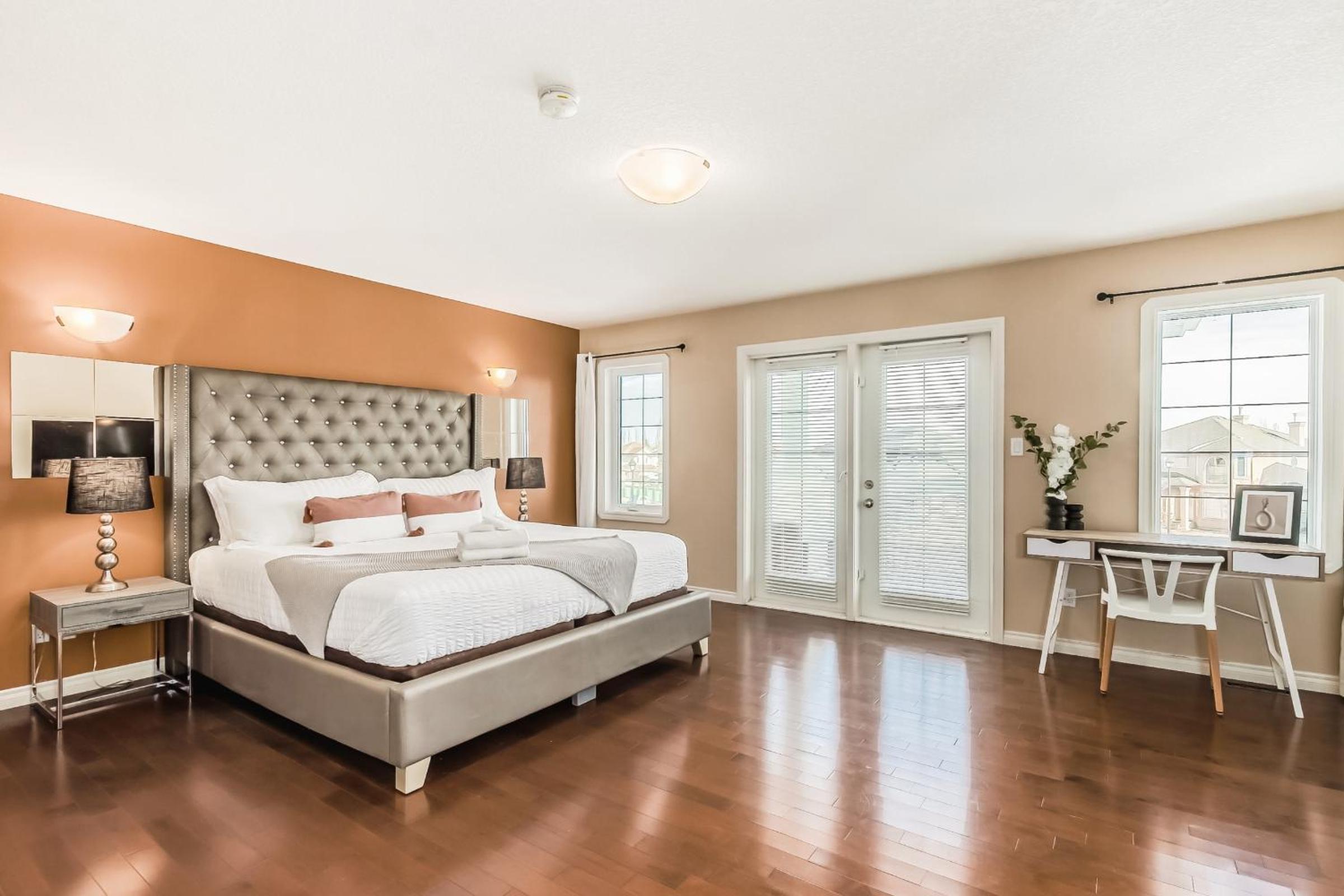 Lewis Estates Golf Course Executive Home By Henday, Whitemud, Step To Shops!