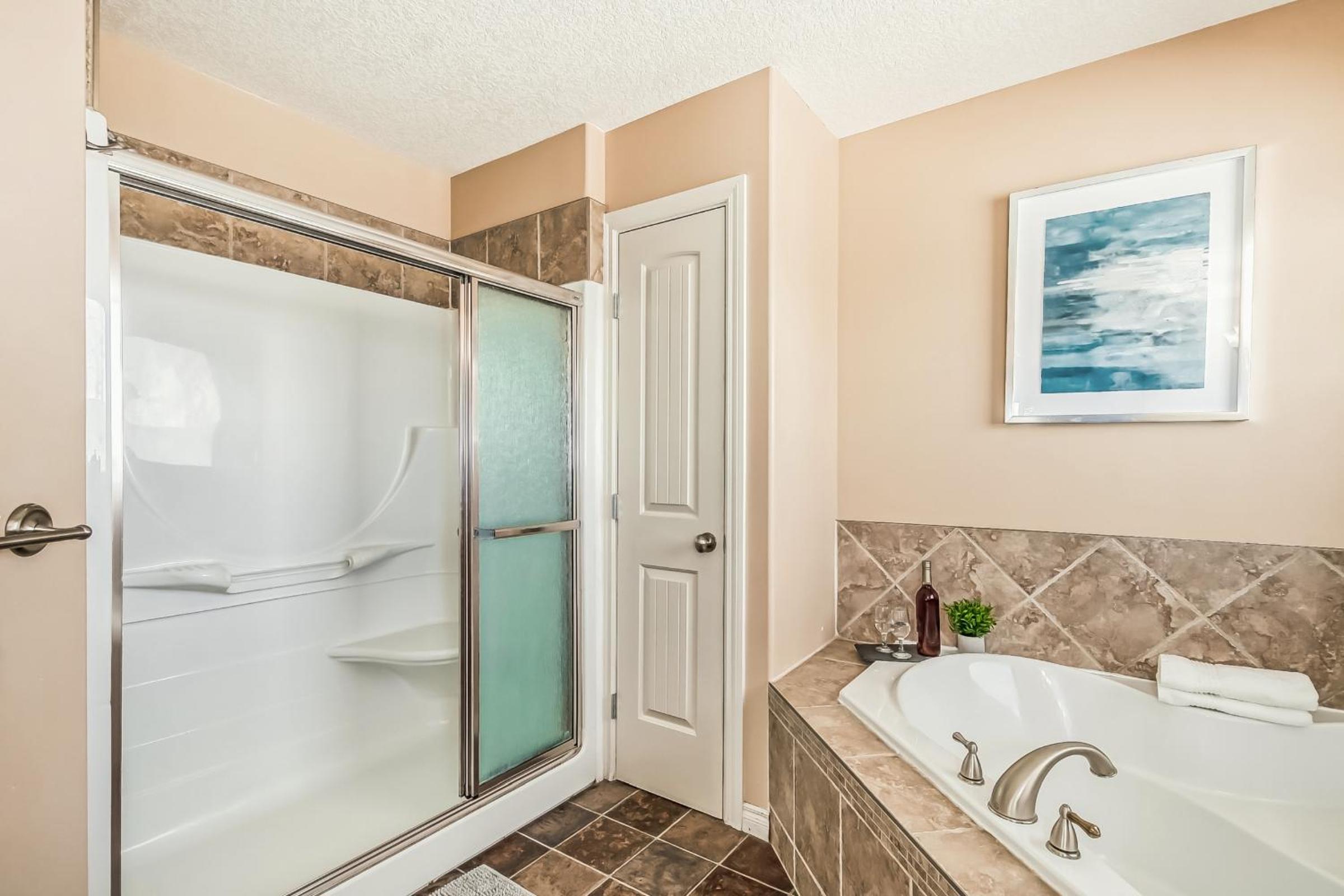 Lewis Estates Golf Course Executive Home By Henday, Whitemud, Step To Shops!