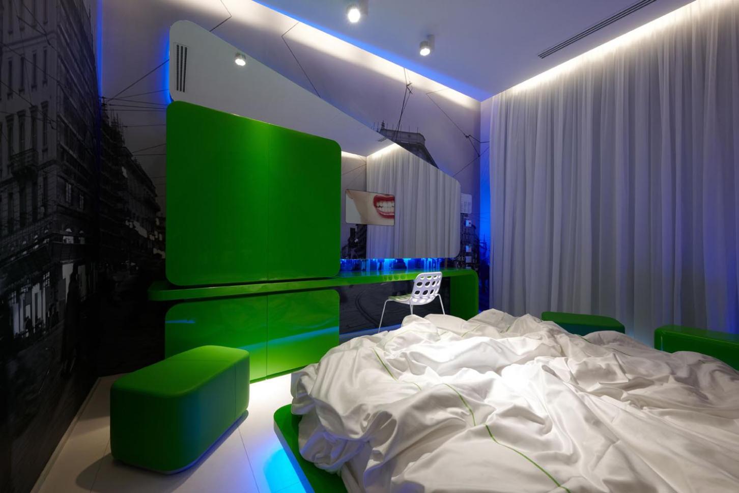 hotel room