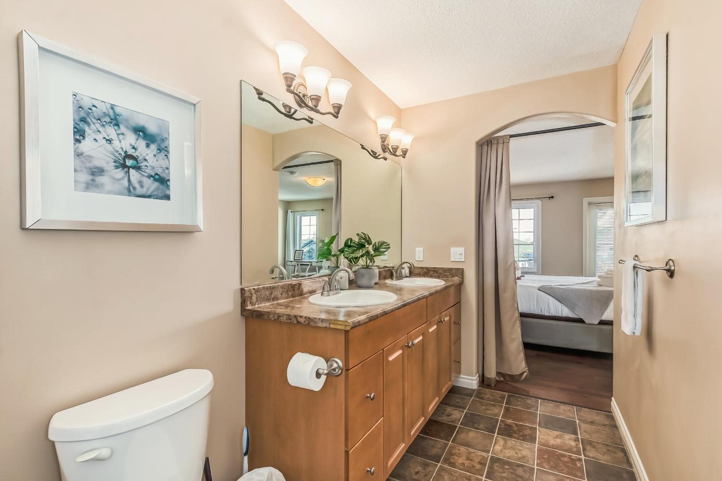 Lewis Estates Golf Course Executive Home By Henday, Whitemud, Step To Shops!