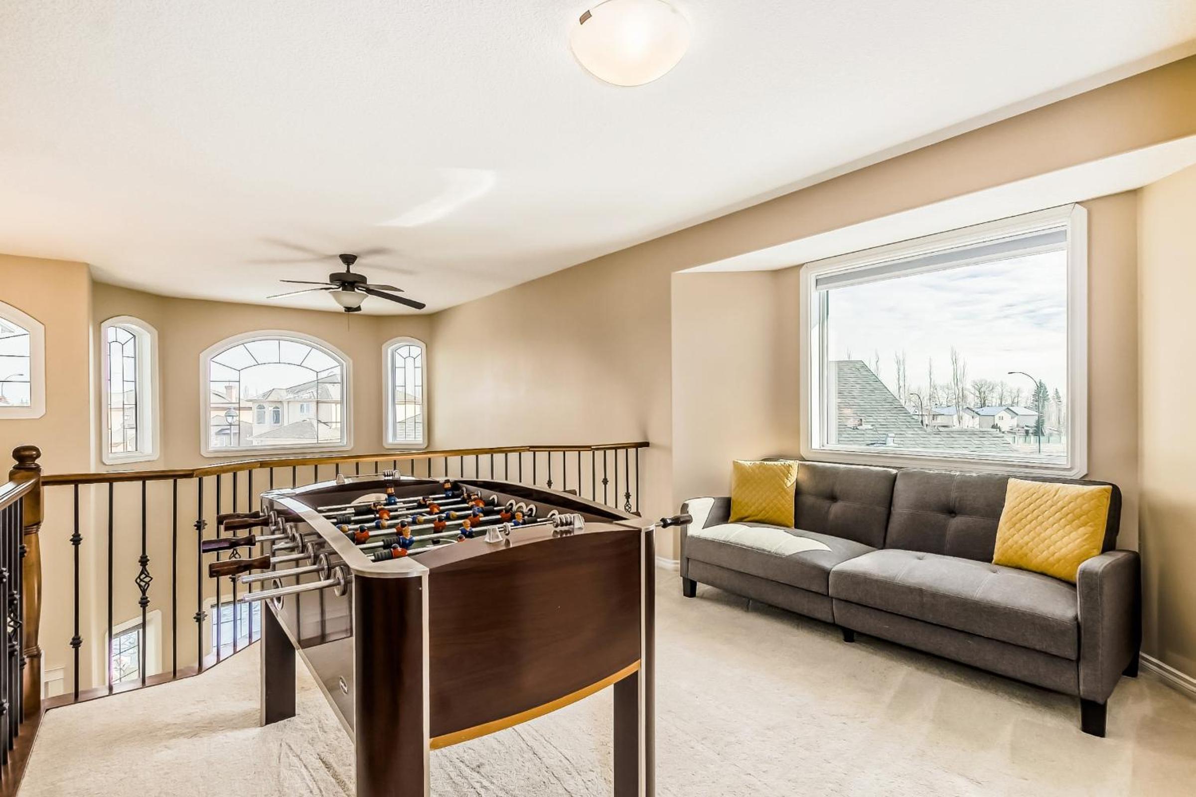 Lewis Estates Golf Course Executive Home By Henday, Whitemud, Step To Shops!