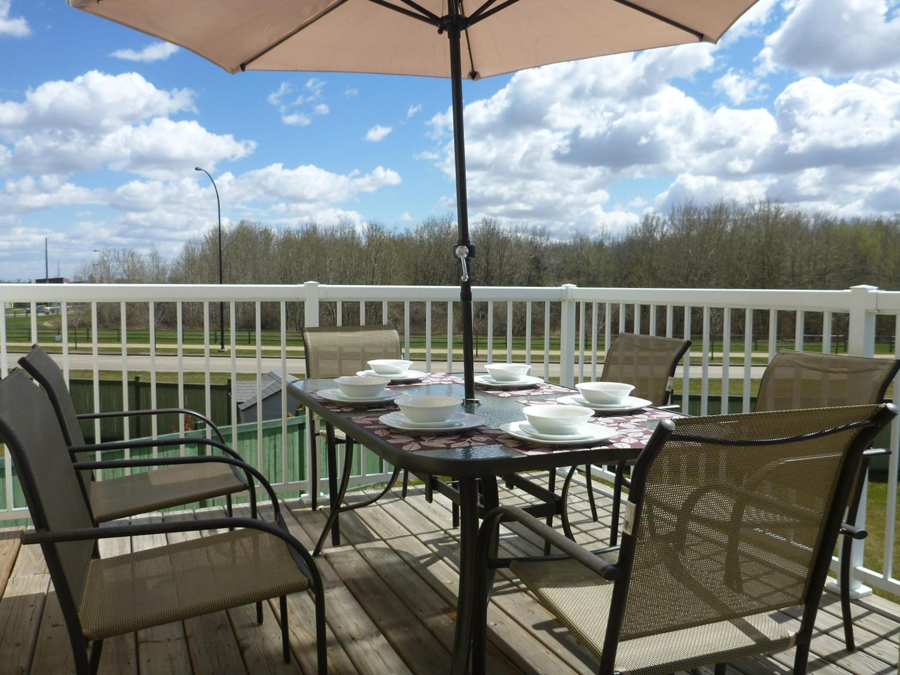 Lewis Estates Golf Course Executive Home By Henday, Whitemud, Step To Shops!