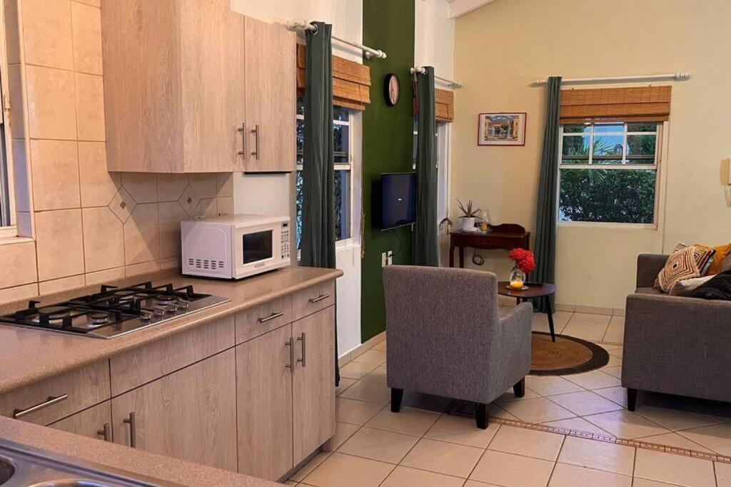 PURU AT JANTHIEL 8A - with pool, outdoor lounge and close to the beach