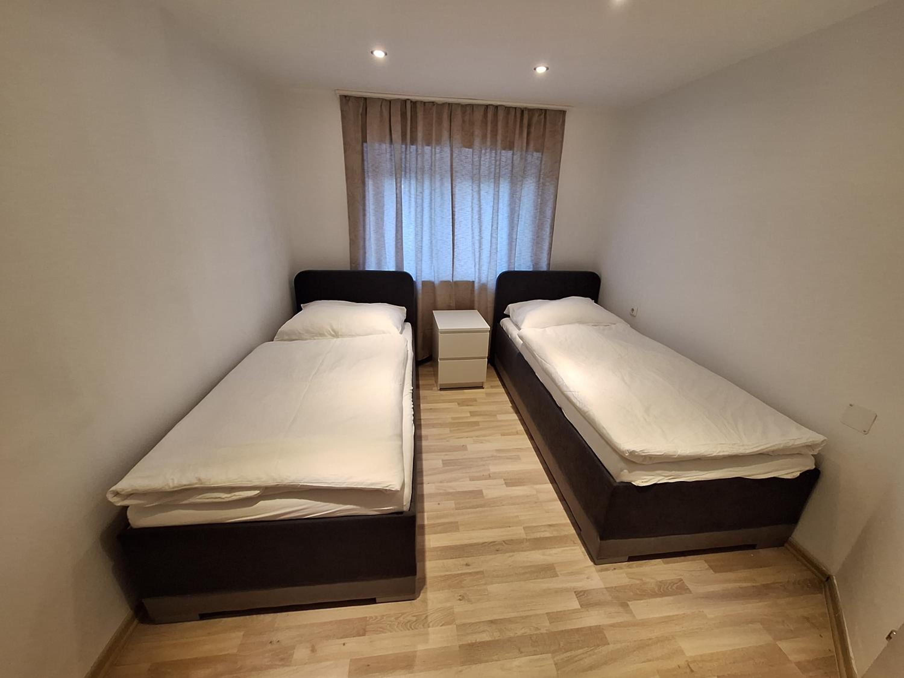 Großzügige 100 m2 Wohnung mit Terrasse