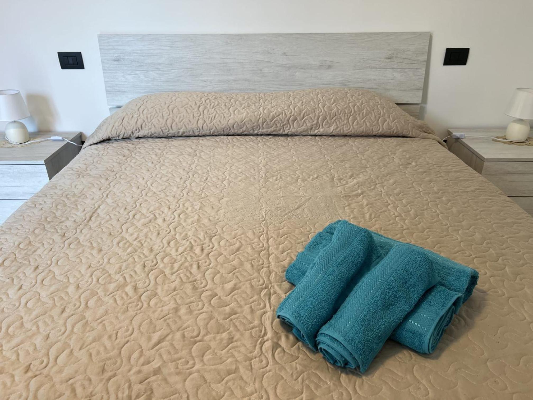 Clio home82 en Rozzano — bedroom