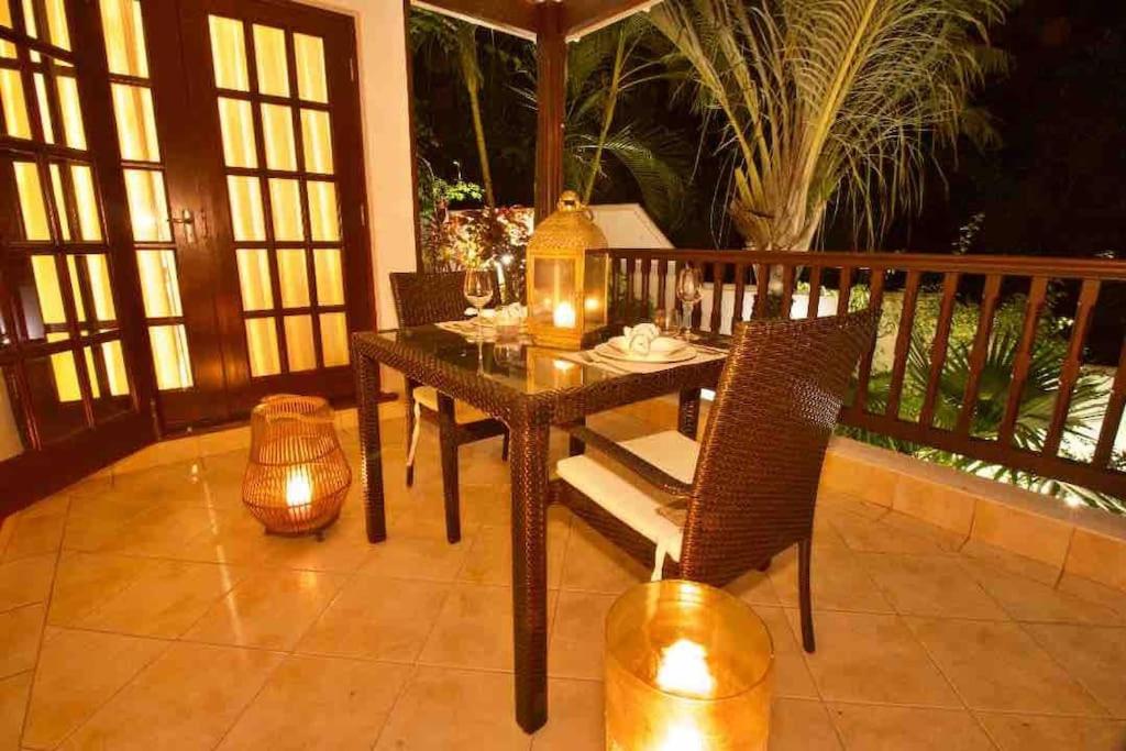 Luxury Apt, near Beach with Pool & Sea view