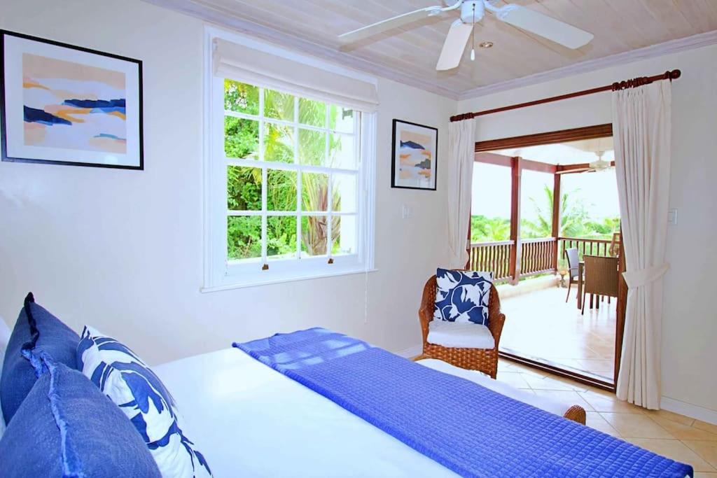 Luxury Apt, near Beach with Pool & Sea view
