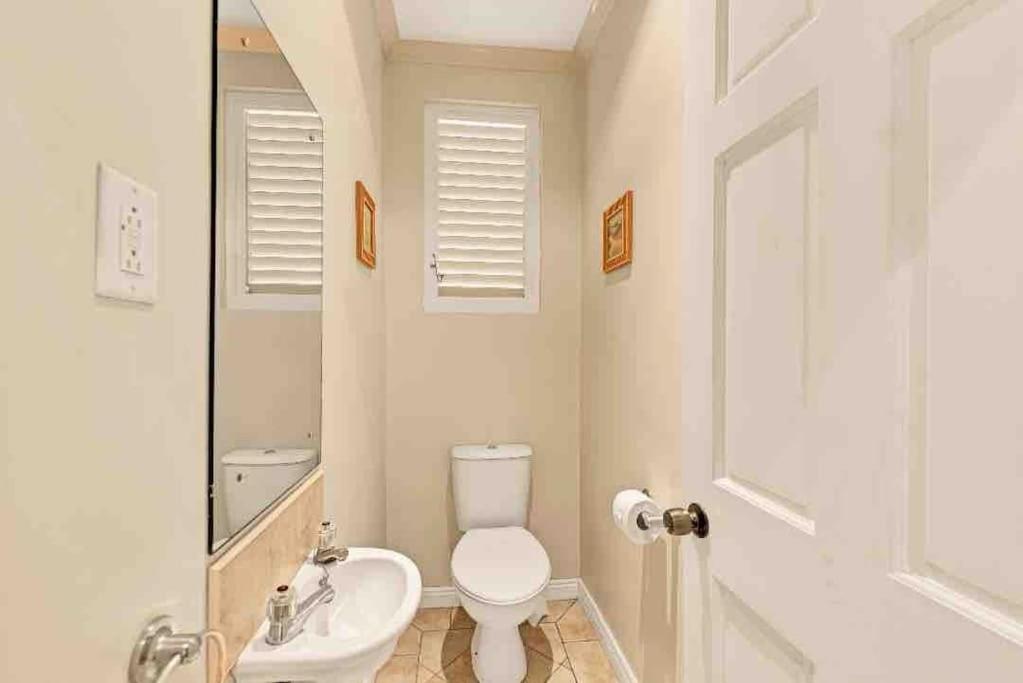 Luxury Apt, near Beach with Pool & Sea view