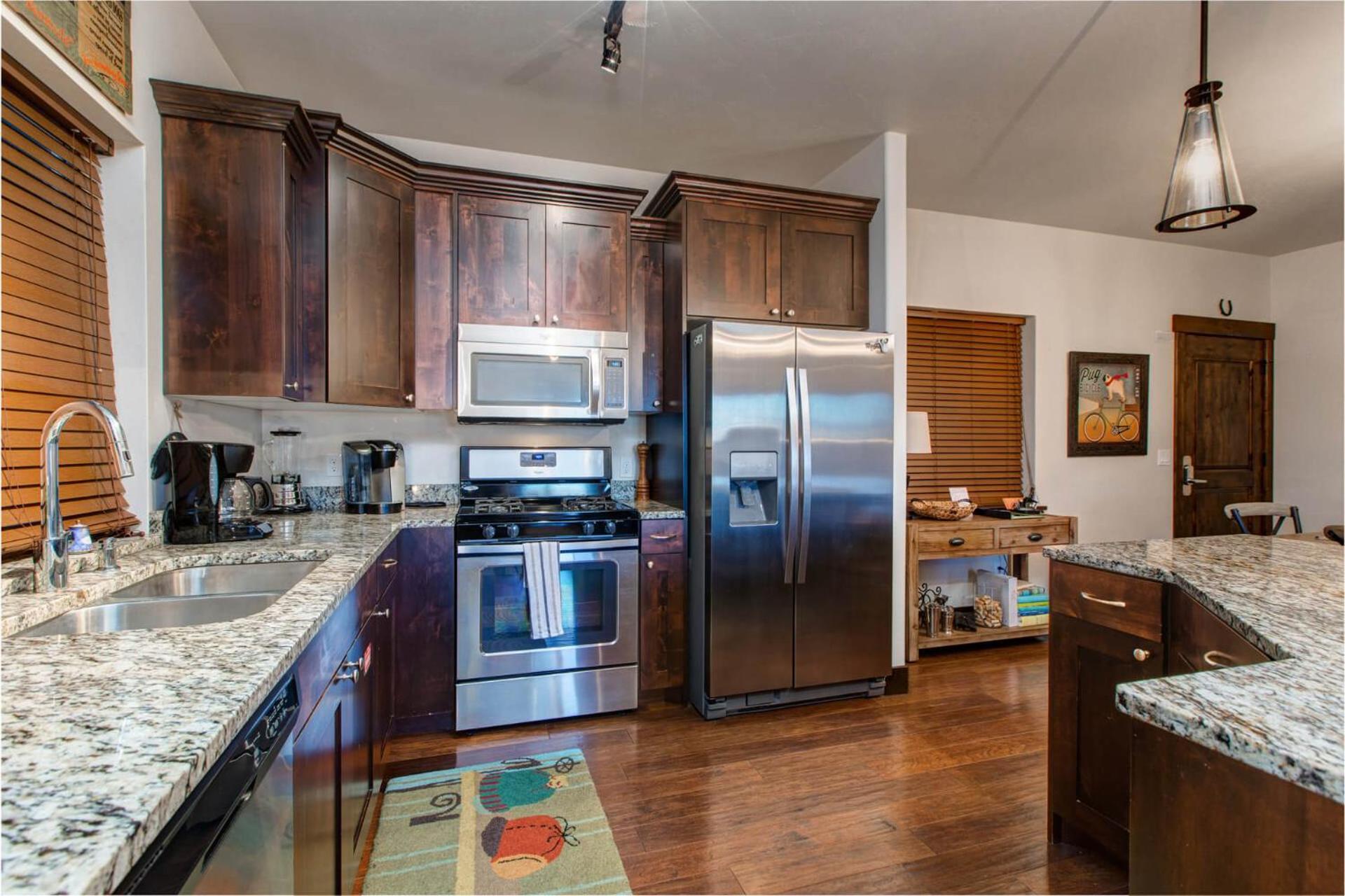 Bear Hollow Ridge 2308 by Moose Management view 5