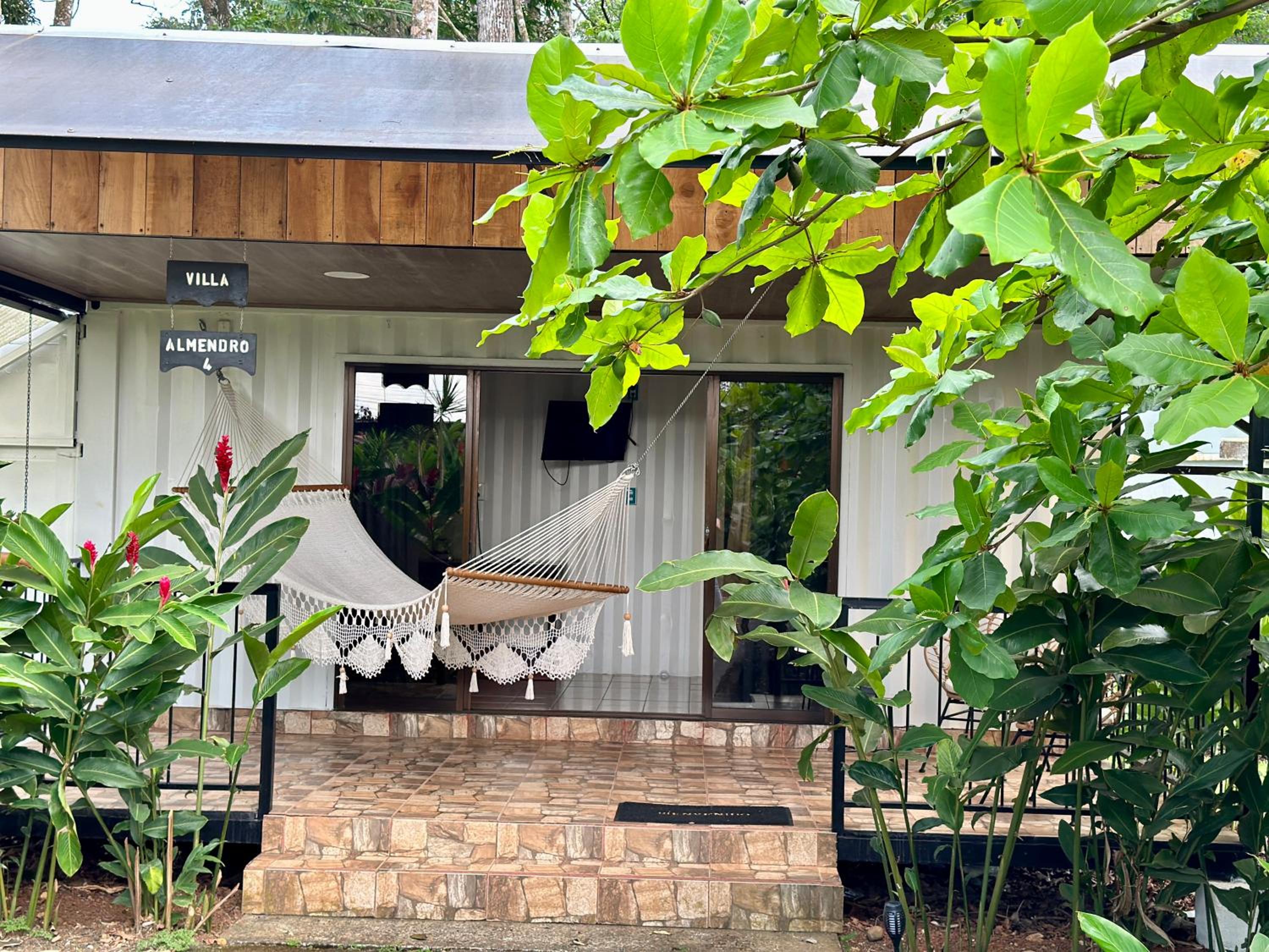 Almendros Eco-Villas