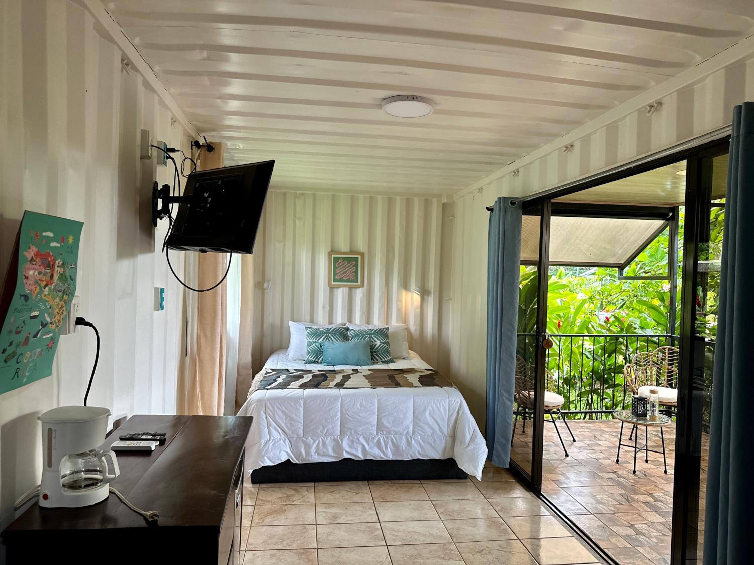 Almendros Eco-Villas