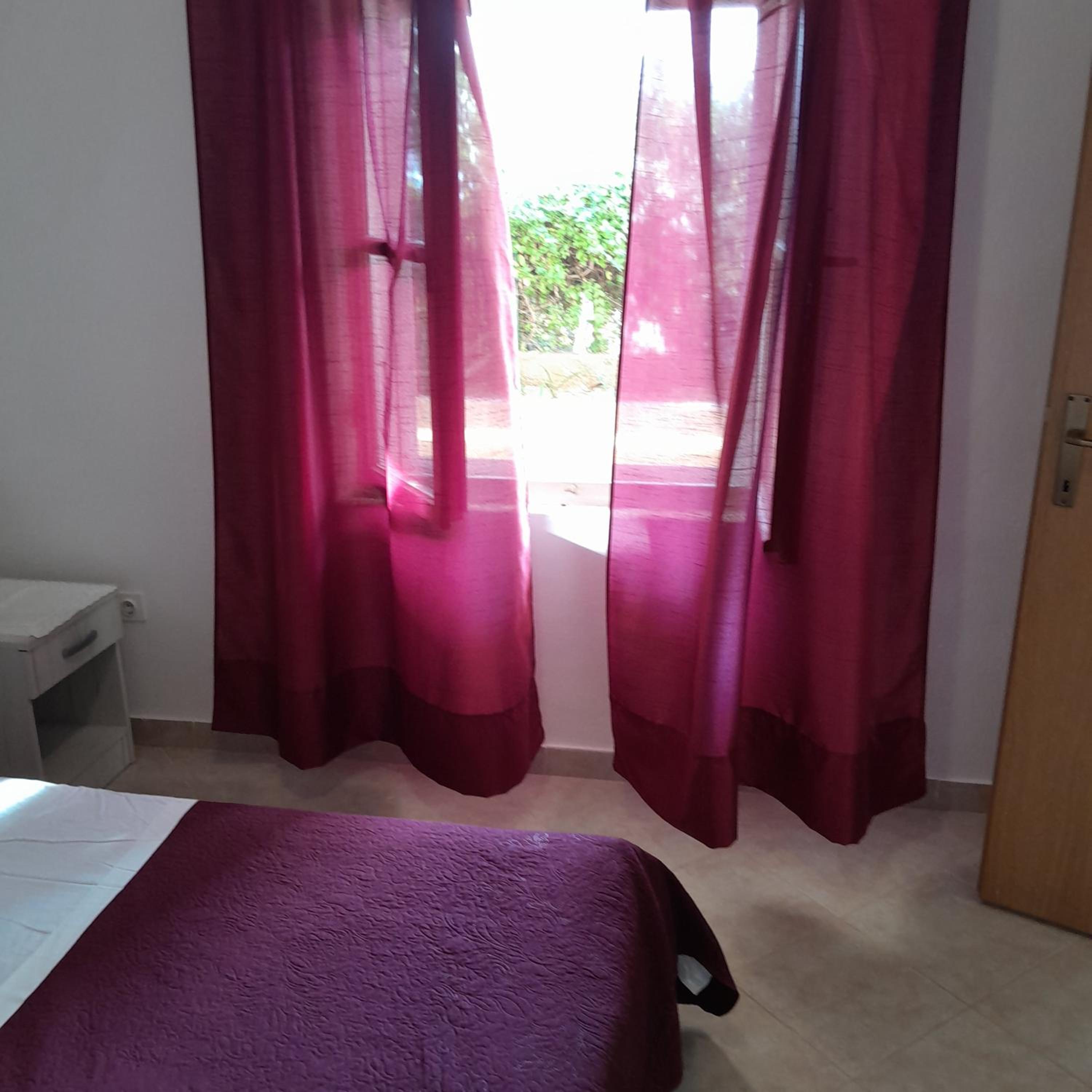 Apartments Viganj