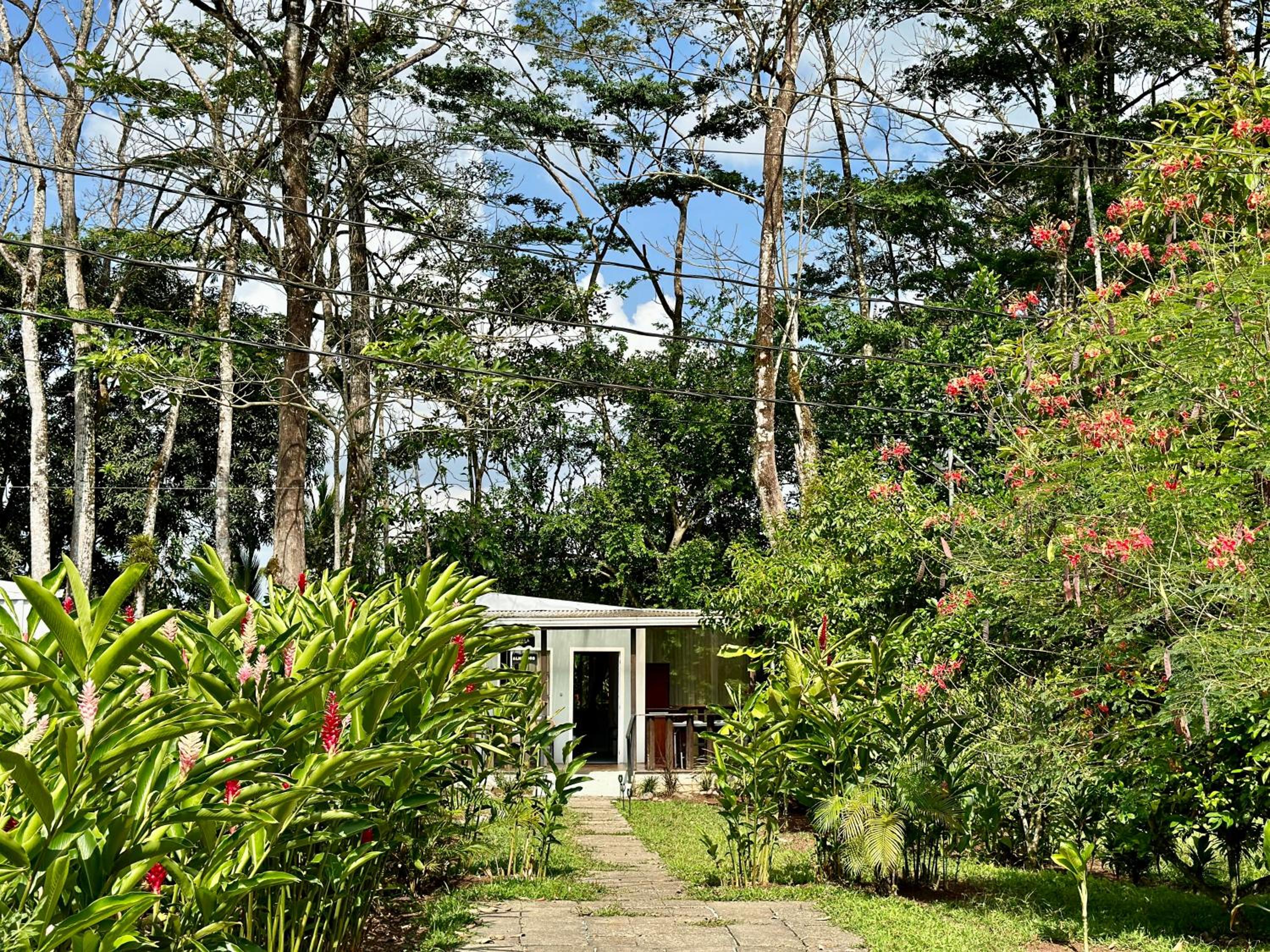 Almendros Eco-Villas
