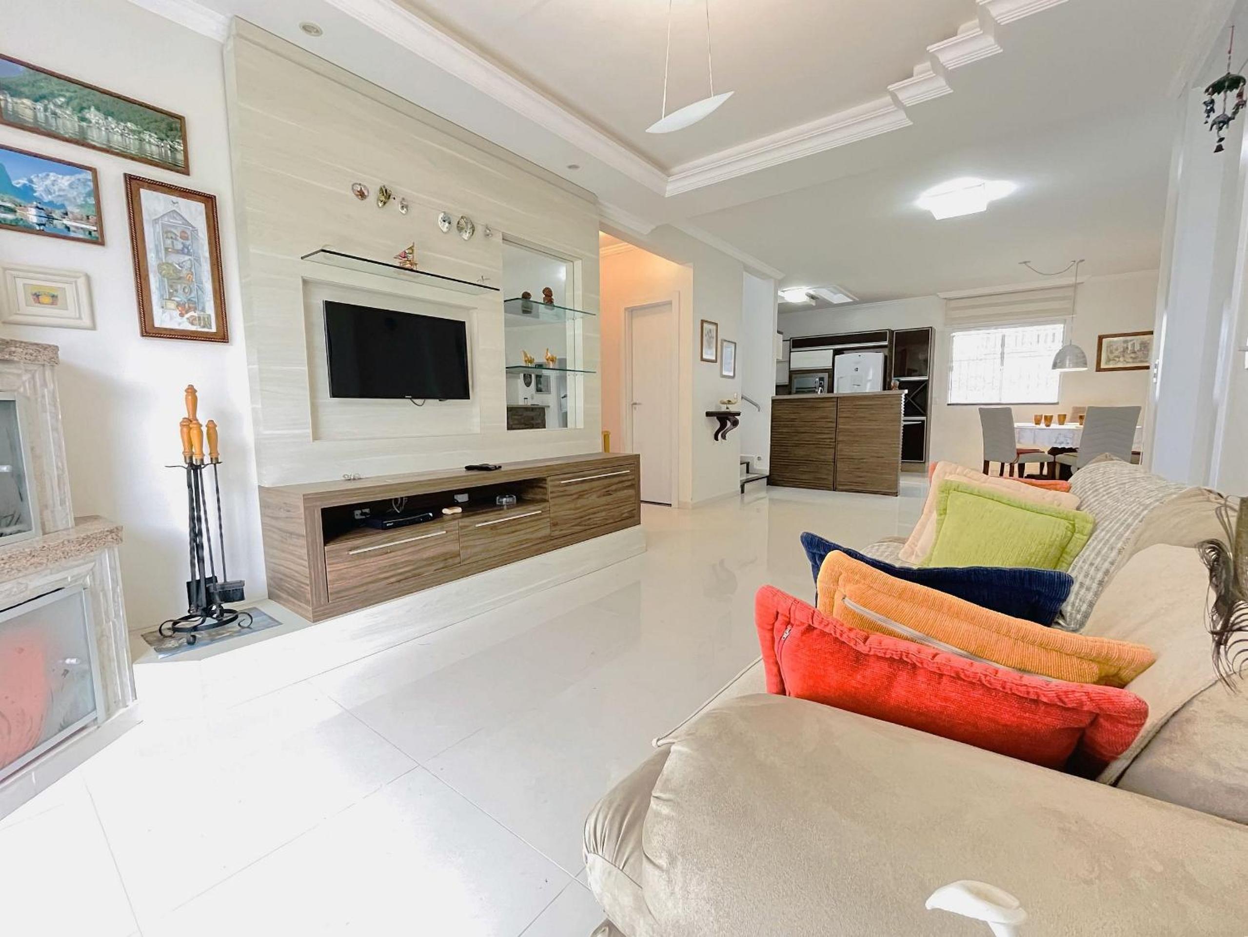 Fantástica Casa apenas 150m - Praia Grande > Penha