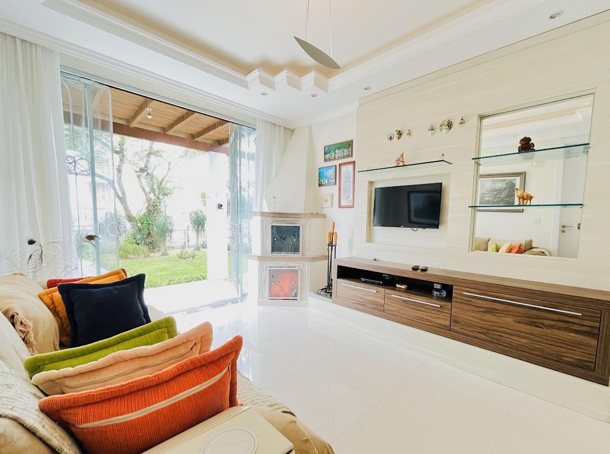 Fantástica Casa apenas 150m - Praia Grande > Penha