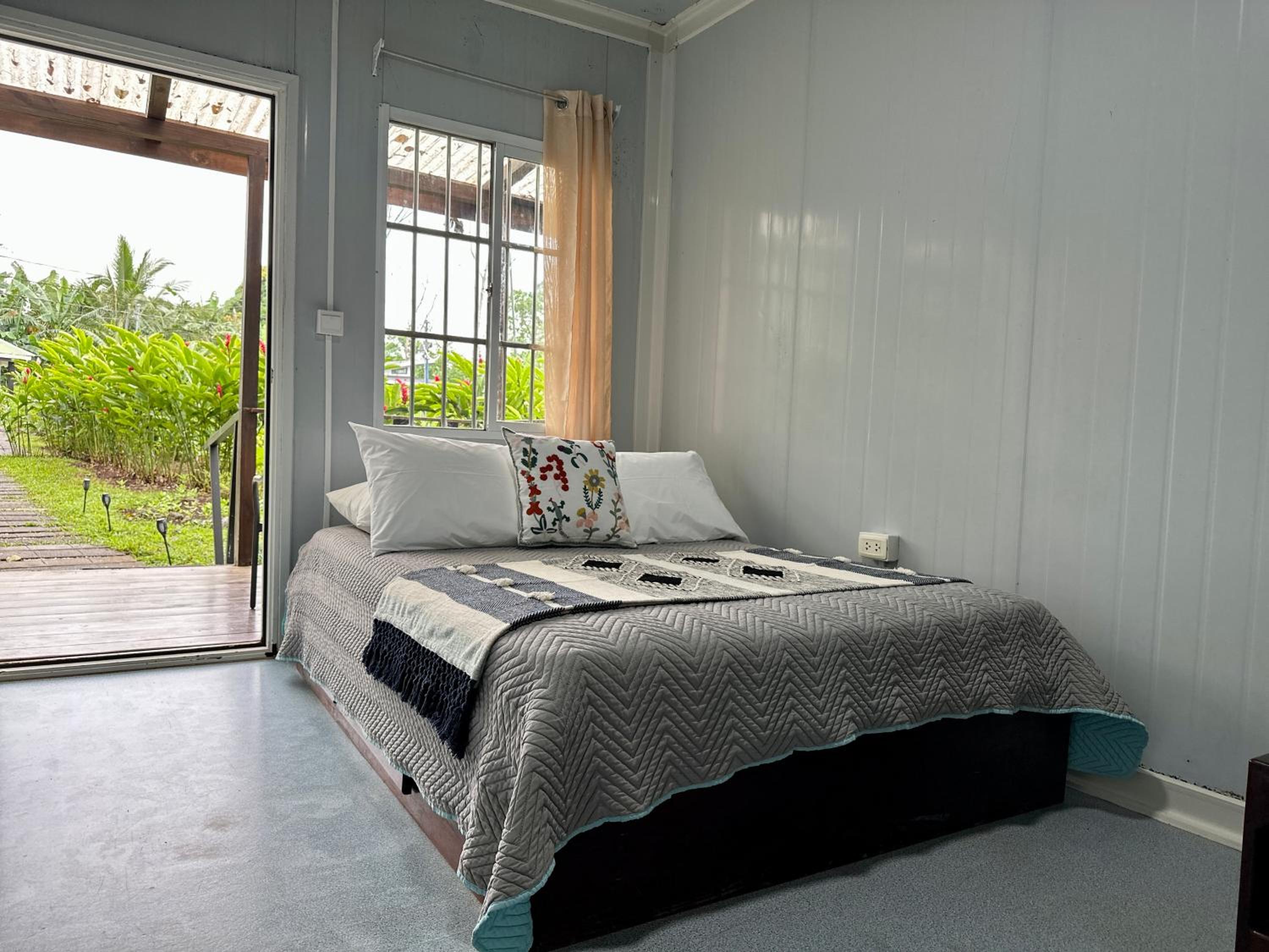 Almendros Eco-Villas