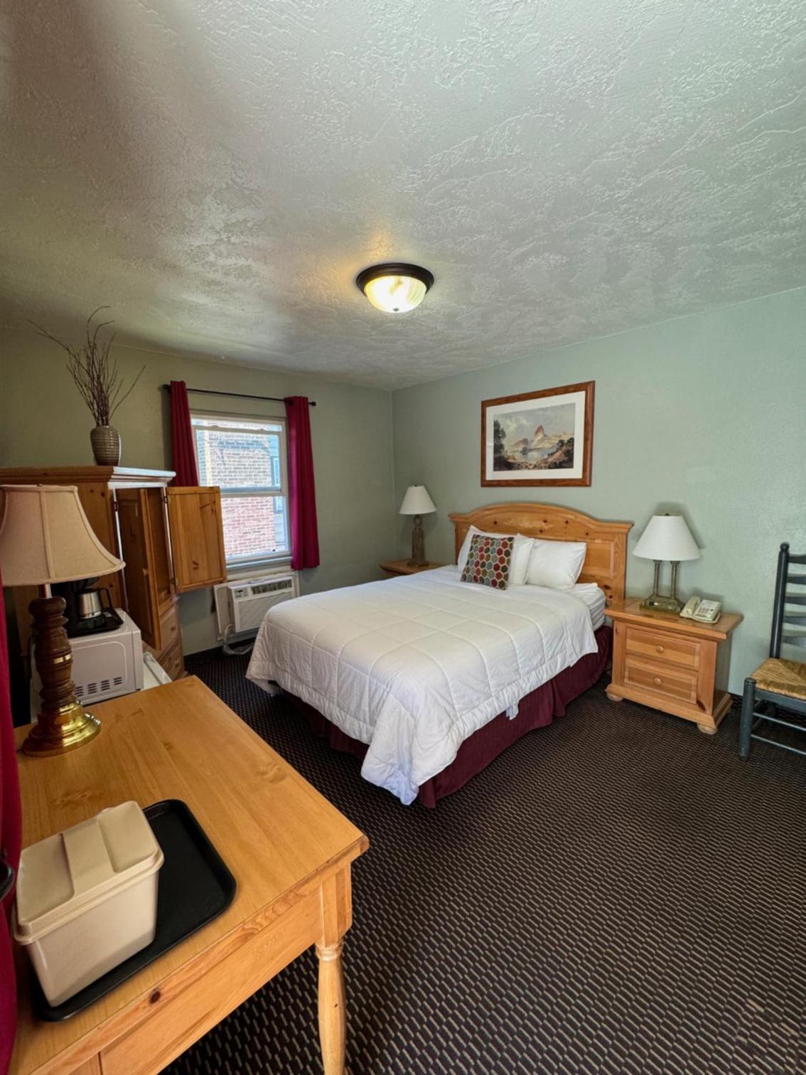 Rugged Country Lodge