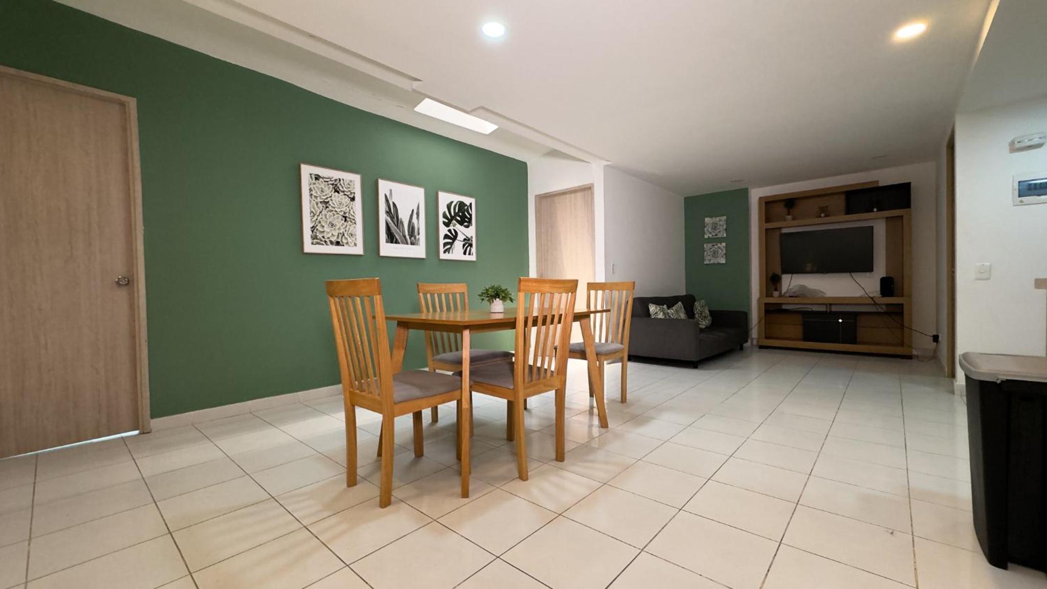 Espacioso Apartamento en El Poblado by Hoost