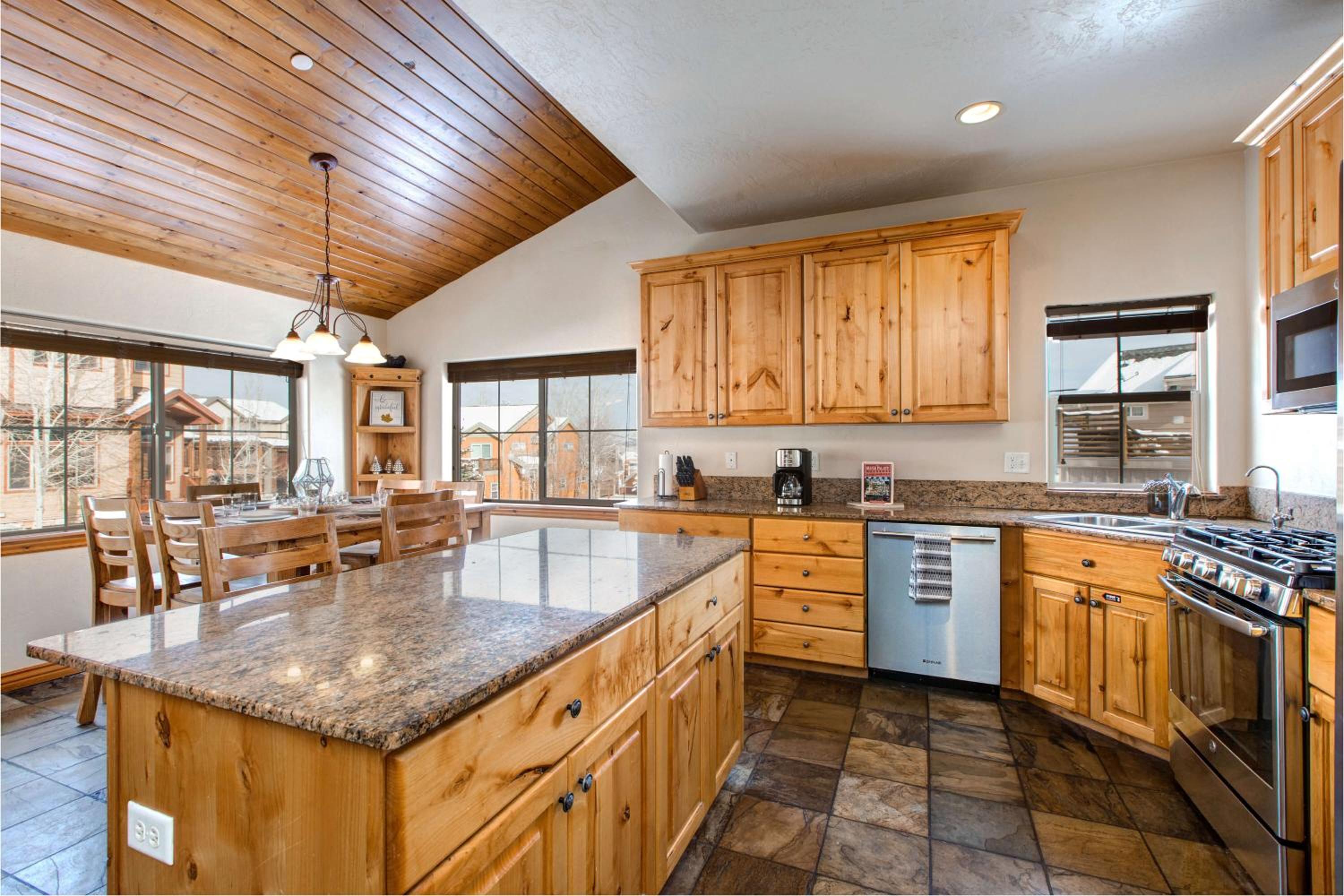 Bear Hollow Village 5478 by Moose Management view 3