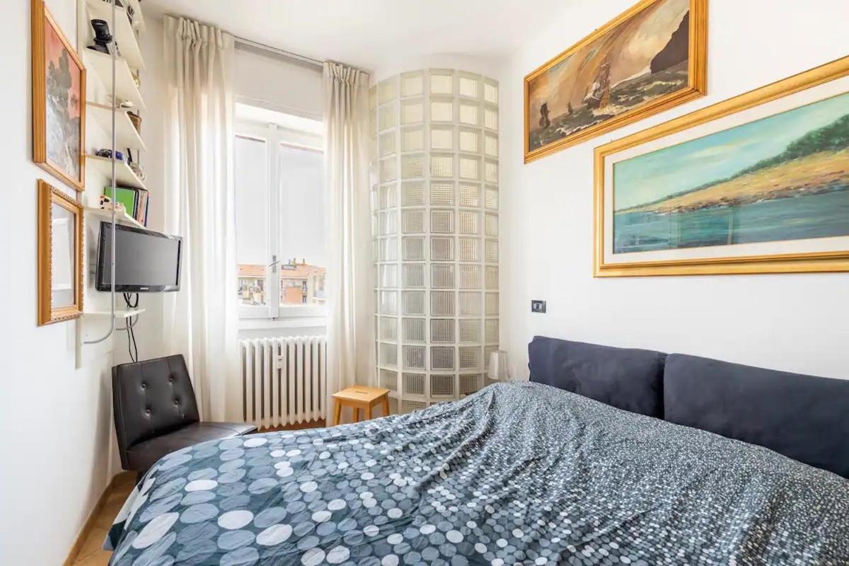 Glassy Apartment