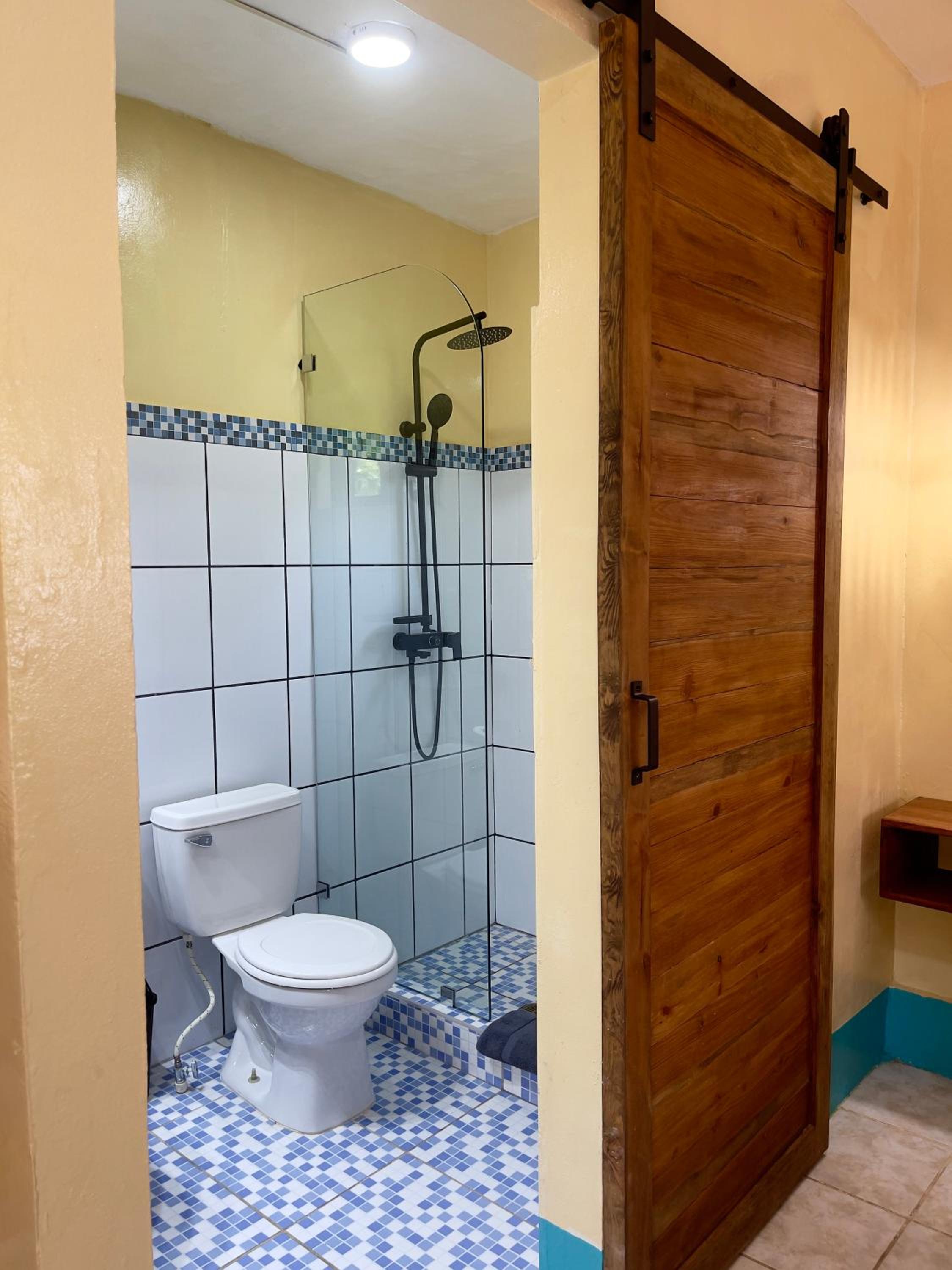 Apartments at Los Delfines Little Corn - Photo 15