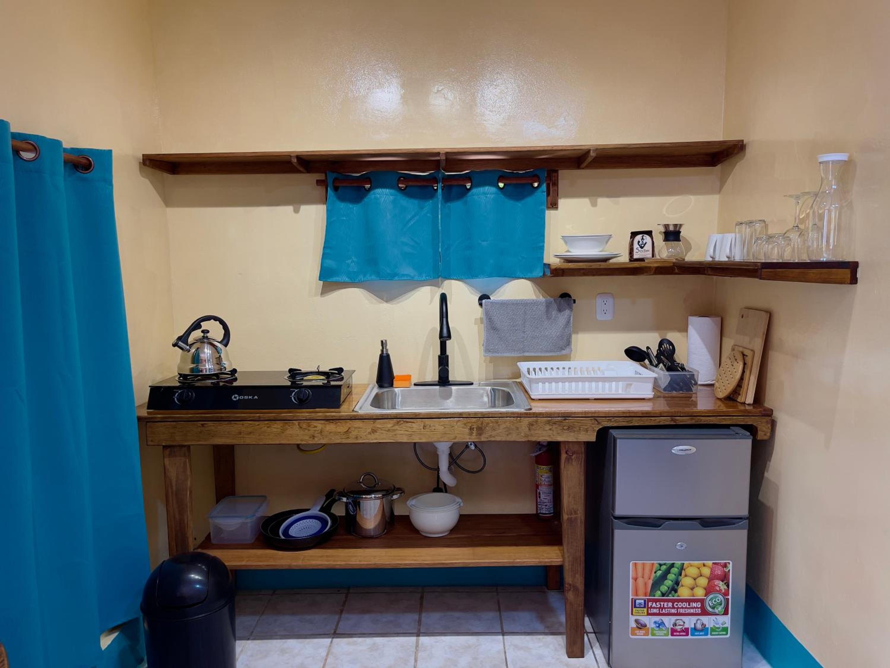Apartments at Los Delfines Little Corn - Photo 10