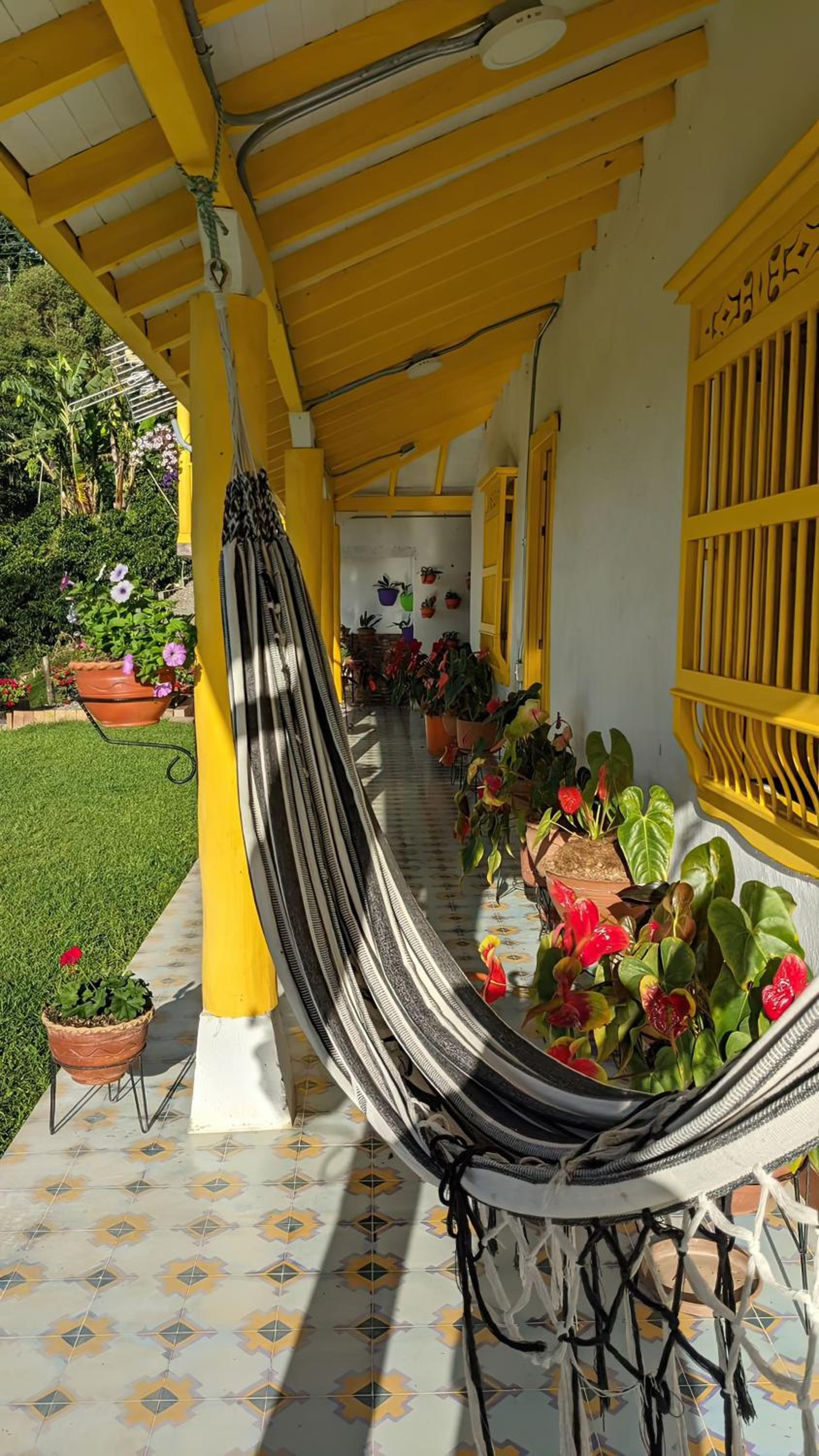 Hospedaje con TV, Baño Privado, Wifi
