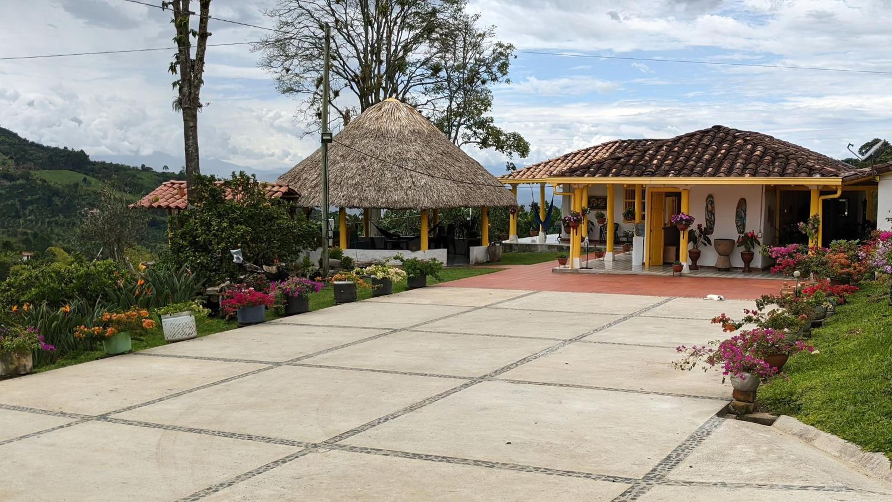 Hospedaje con TV, Baño Privado, Wifi