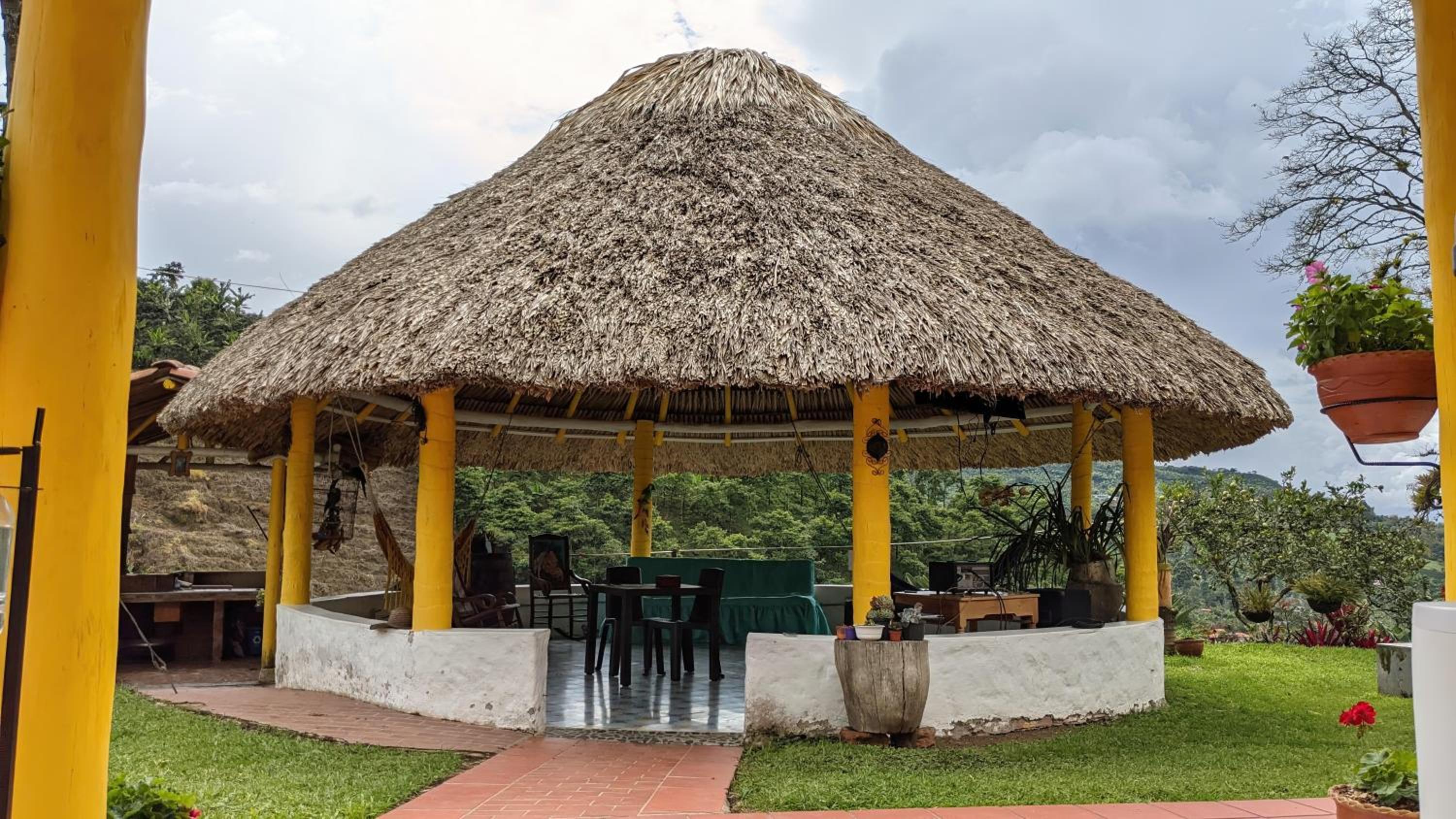 Hospedaje con TV, Baño Privado, Wifi