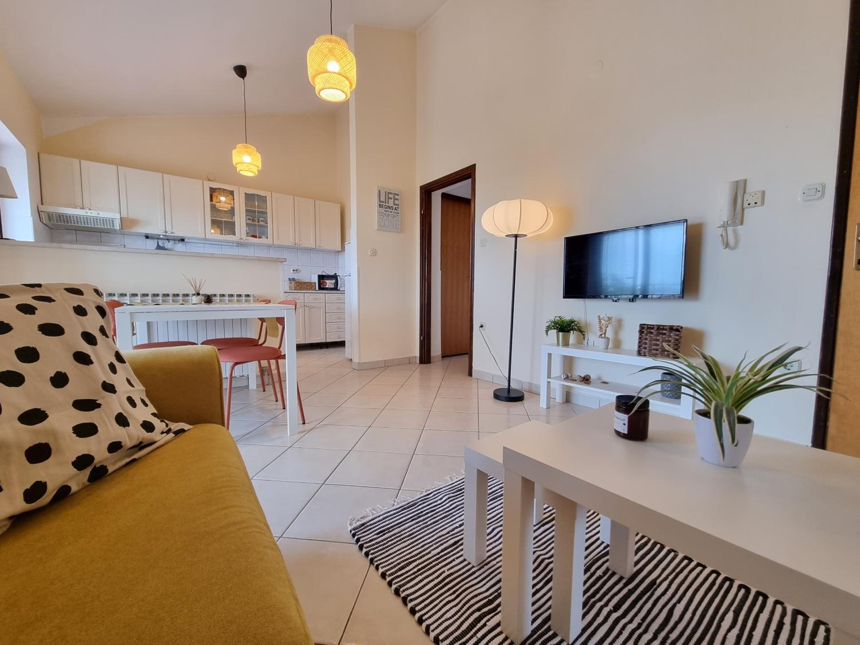 Mendula apartment with private parking view 3