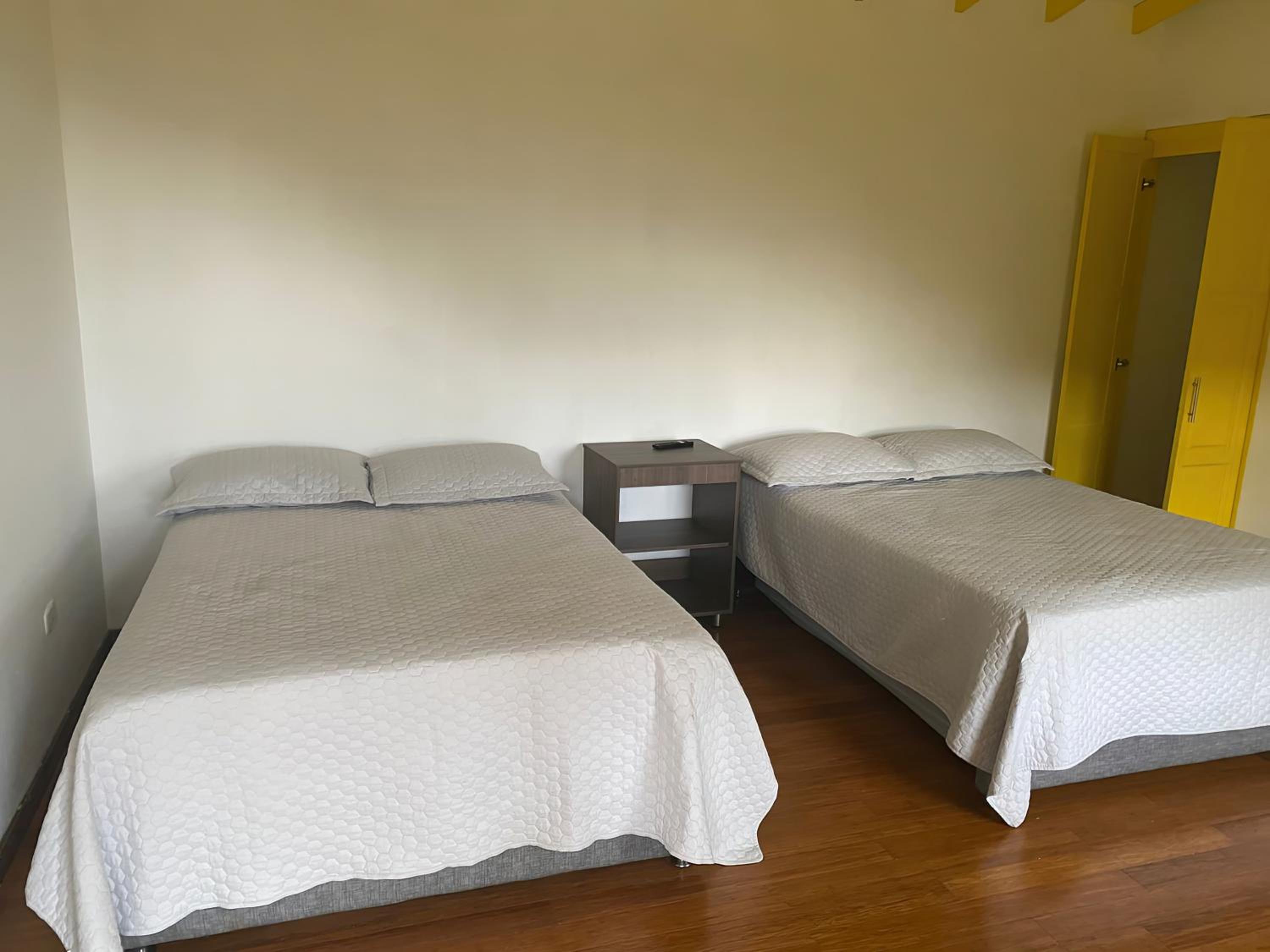 Hospedaje con TV, Baño Privado, Wifi