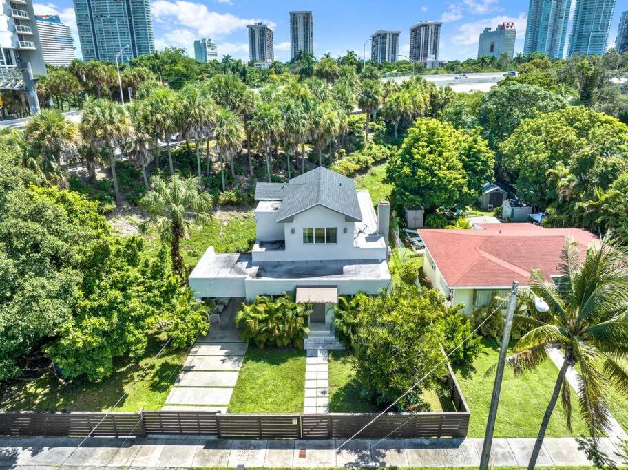 Stunning Home LifeStyle Miami