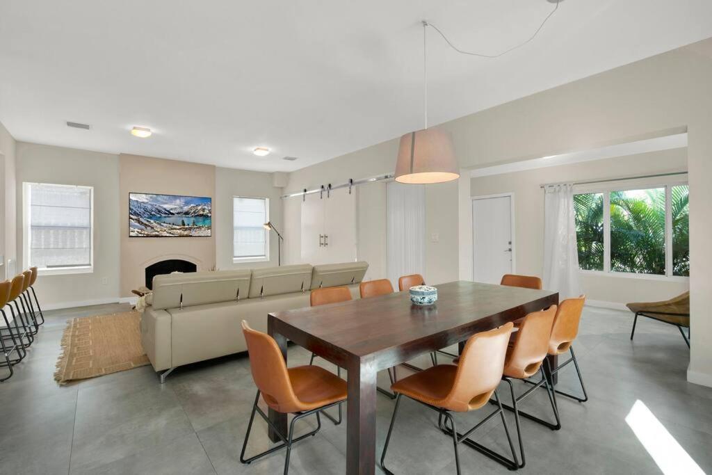 Stunning Home LifeStyle Miami