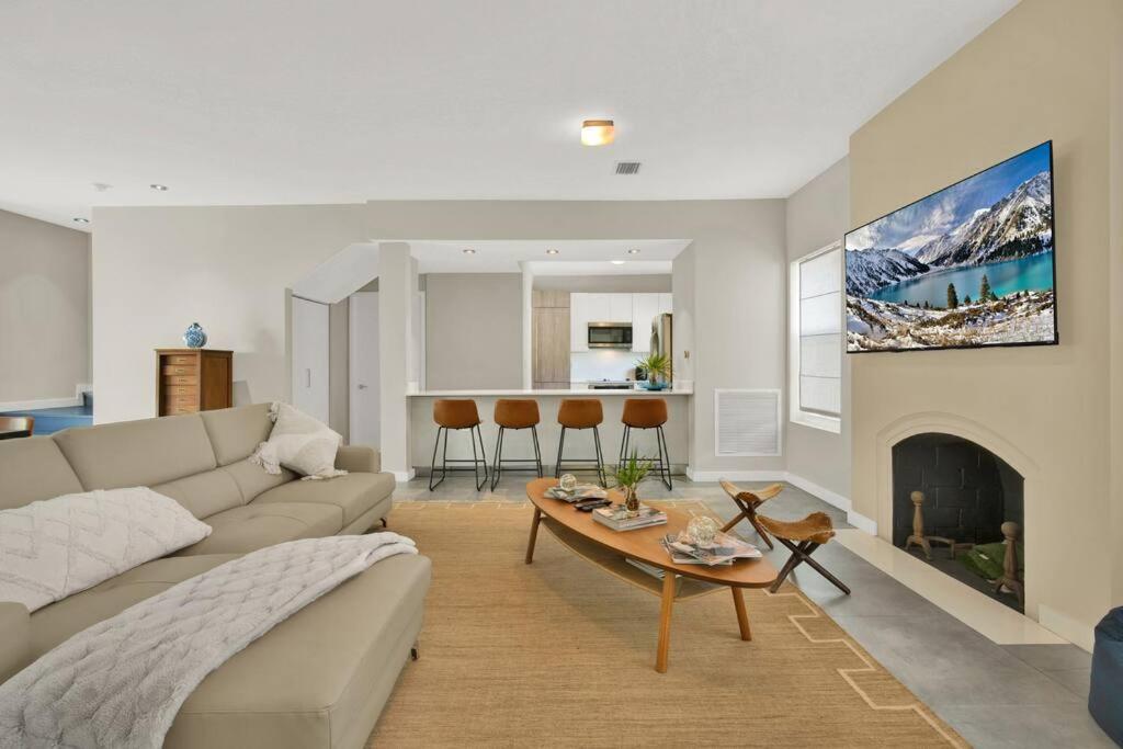 Stunning Home LifeStyle Miami