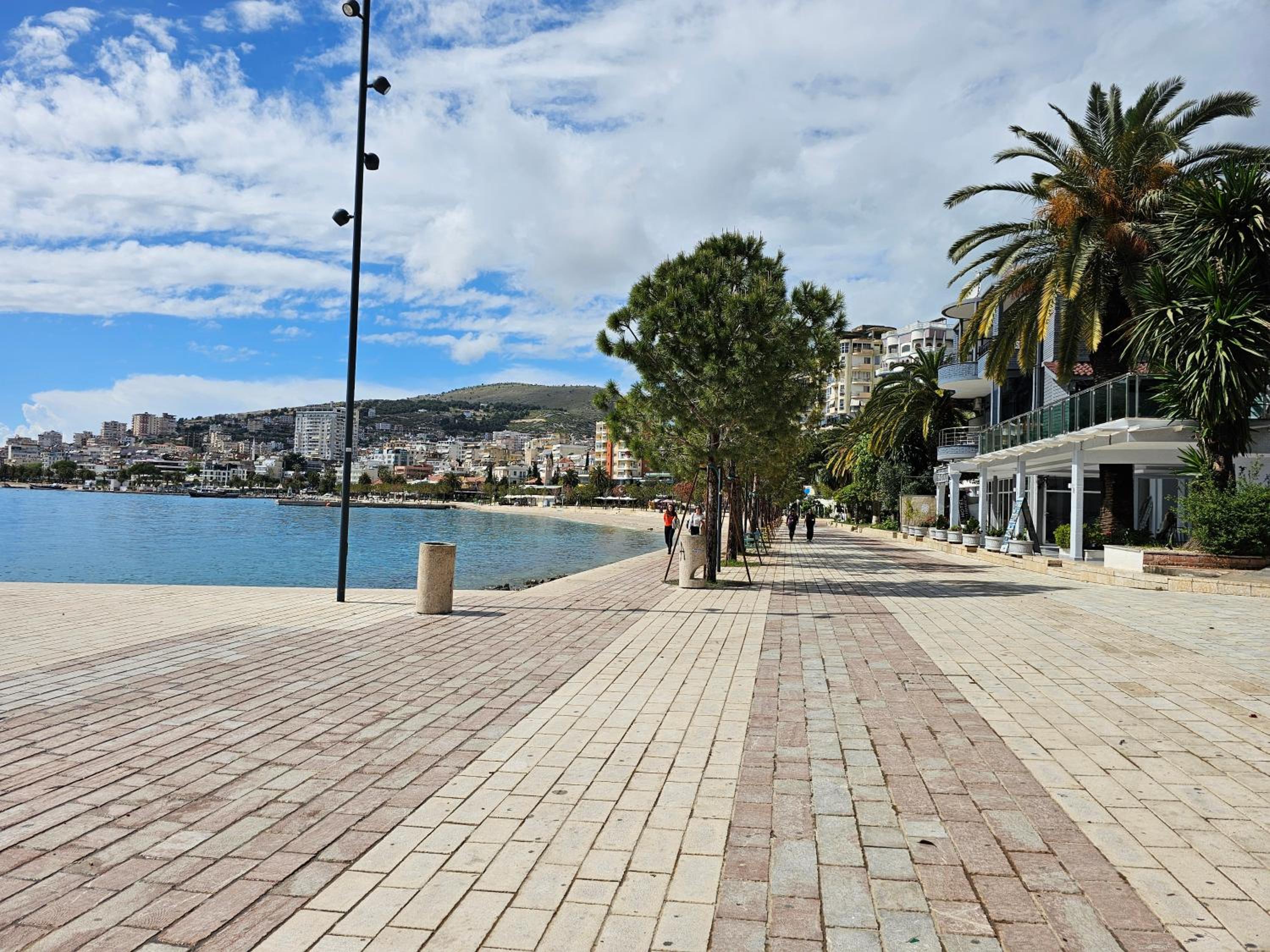 Rose Apartment Saranda Boulevard
