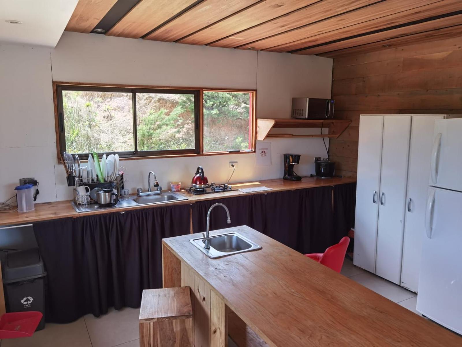 Casa Roble Cabaña romántica en la montaña de Costa Rica