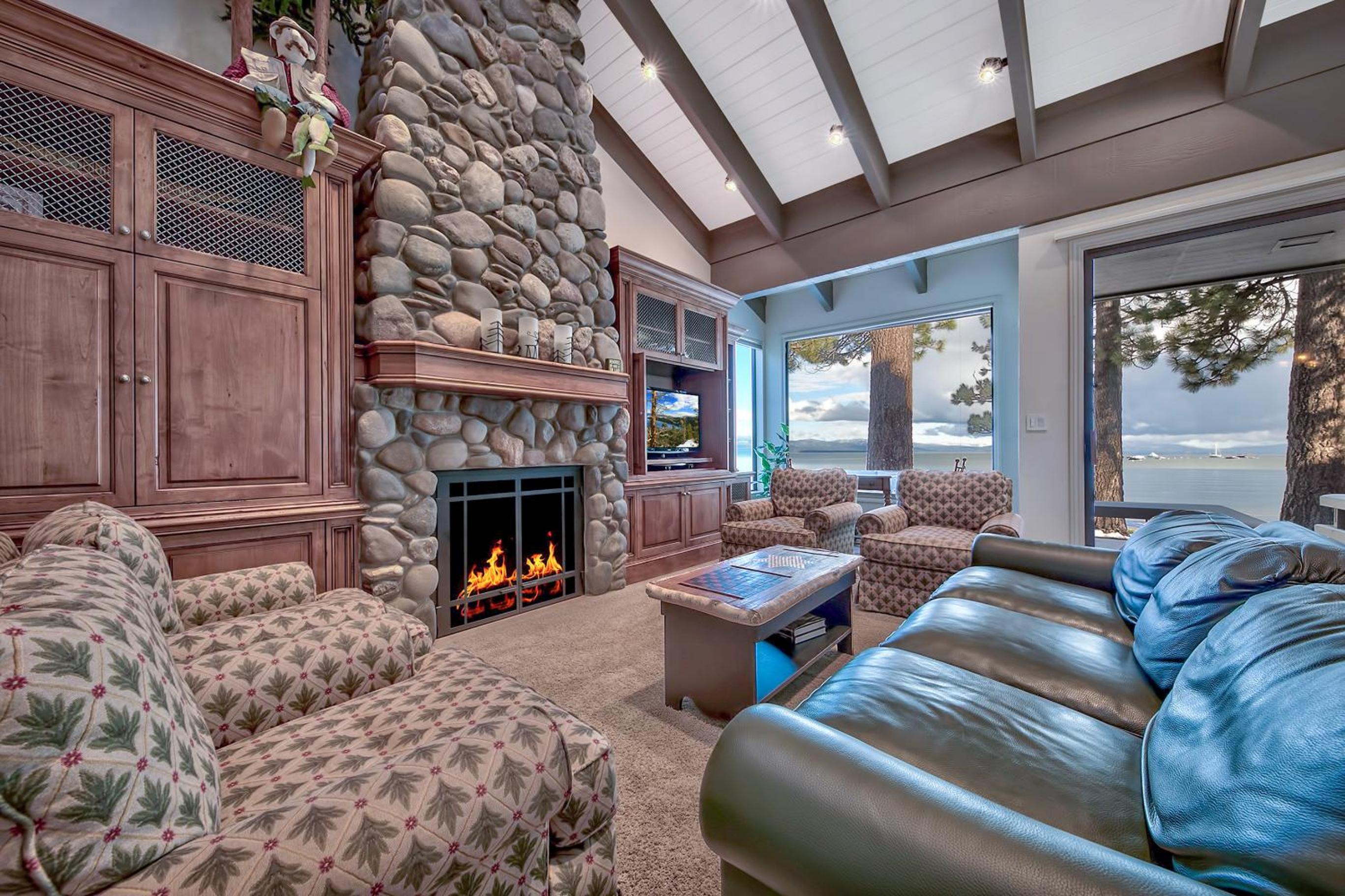Lakefront Beauty + On Water Lakeland Village #610 view 4