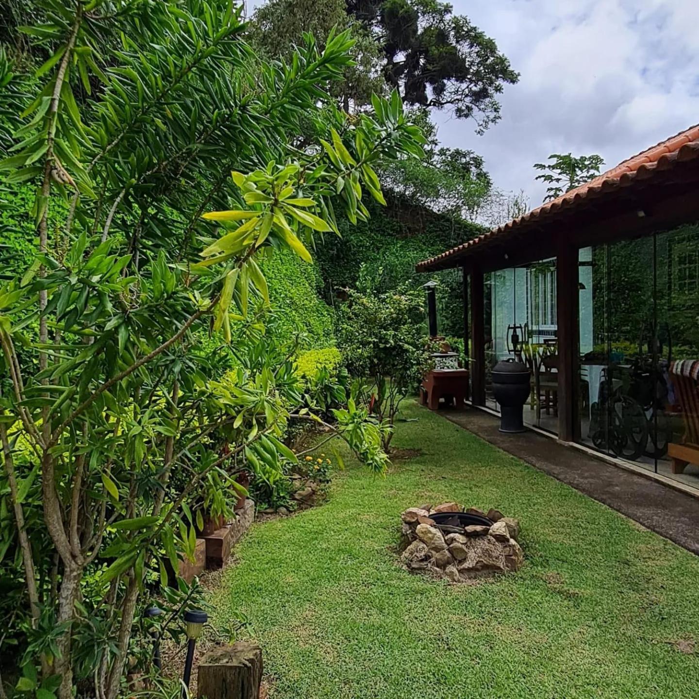 Casa Azul do Recanto dos Eucaliptos